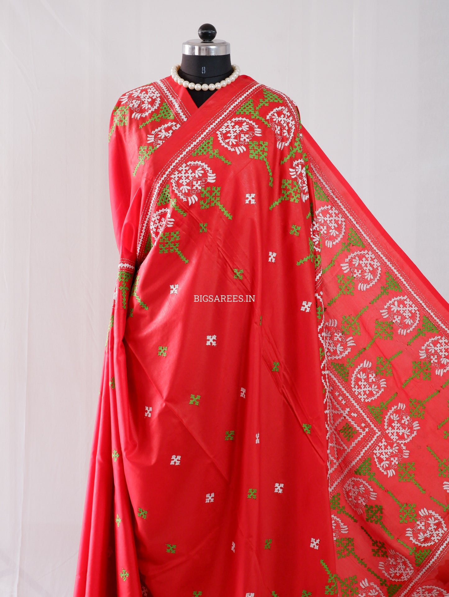 Kutchi/Gujarati Hand Embroidered Saree  | Blended Bangalore Silk / Art Silk | Red