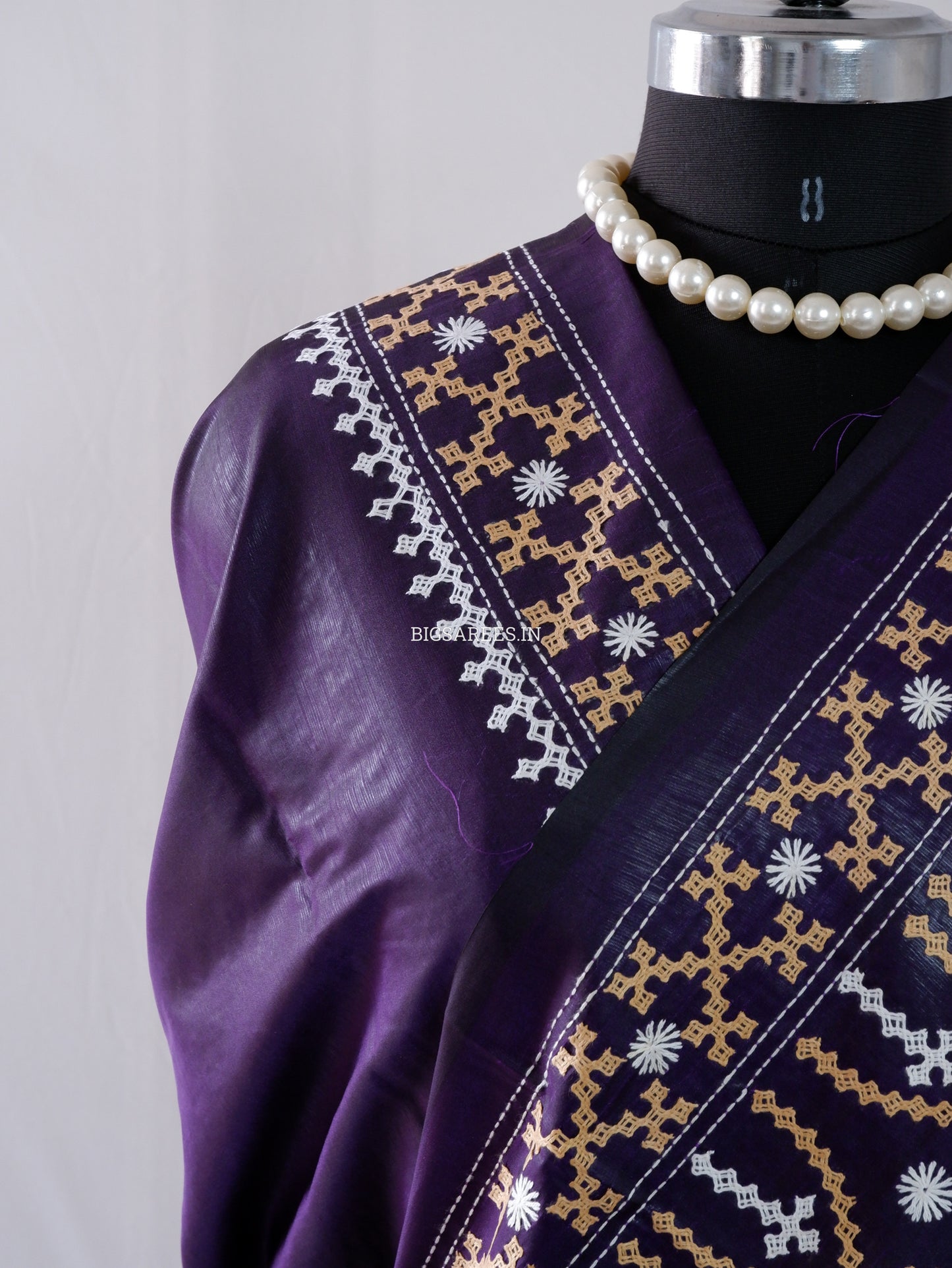 Kutchi/Gujarati Stitch Hand Embroidered Saree | Art Silk |Purple