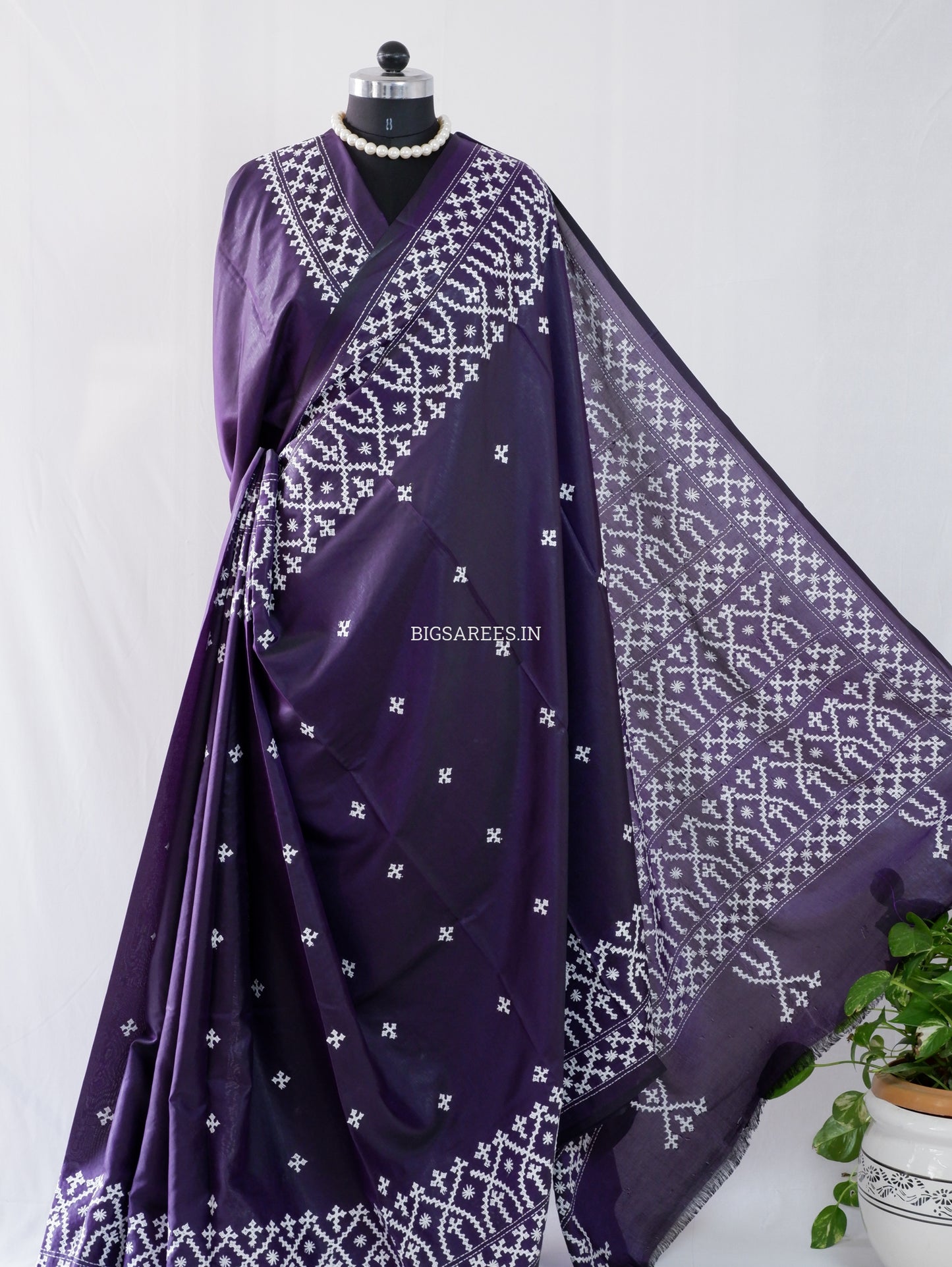 Kutchi/Gujarati Stitch Hand Embroidered Saree | Art Silk | Real Mirror Work | Purple