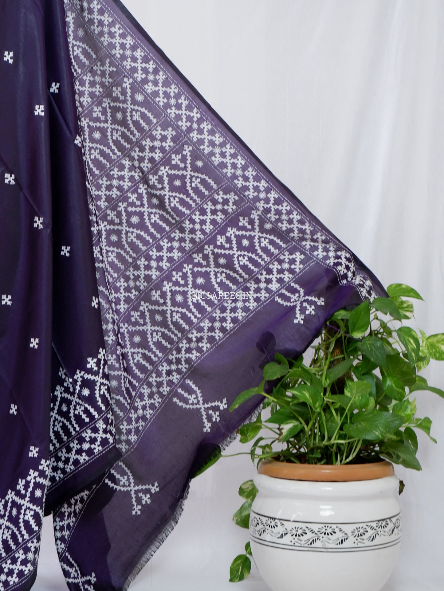 Kutchi/Gujarati Stitch Hand Embroidered Saree | Art Silk | Real Mirror Work | Purple