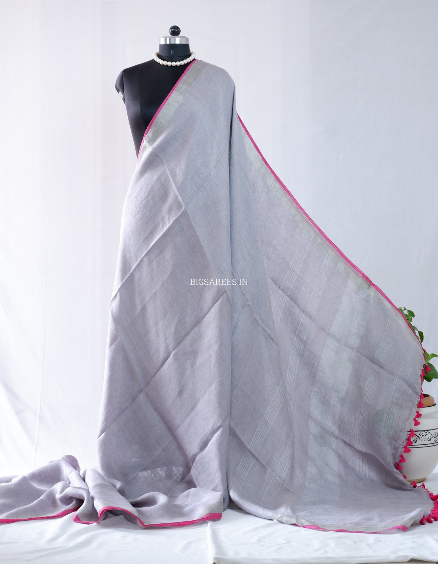 Pure Jayshree Linen Saree | Plain | Greyish Pink