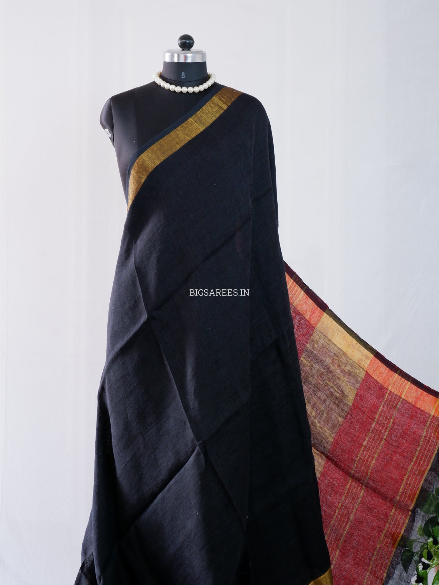 Pure Jayshree Linen Saree | Plain | Black