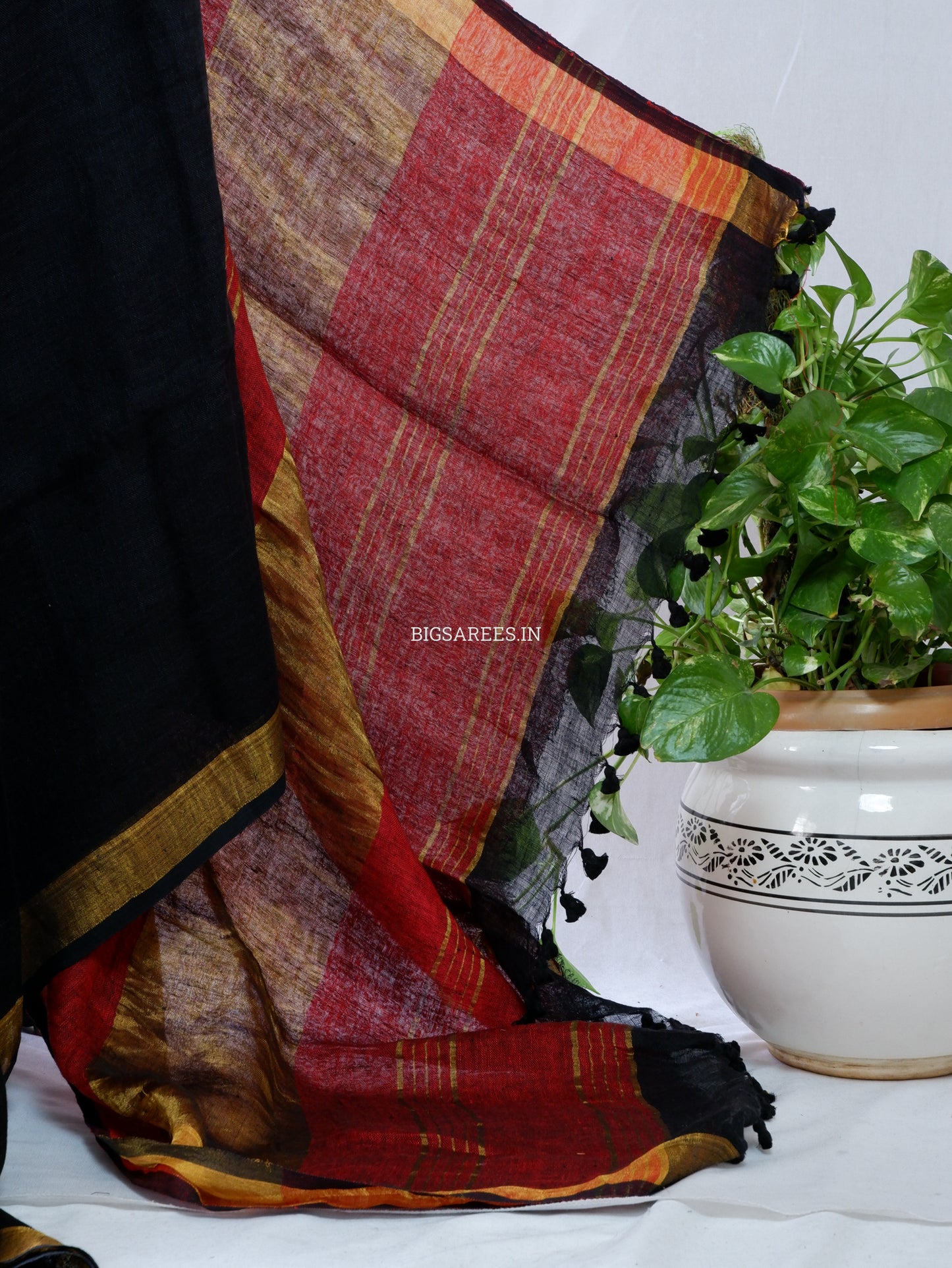 Pure Jayshree Linen Saree | Plain | Black