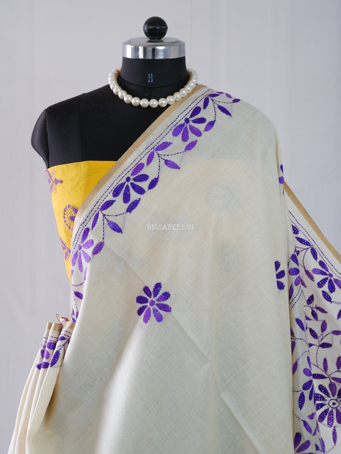 Kantha Stitch Semi Tussar with Blouse | Hand-Embroidered | Off White