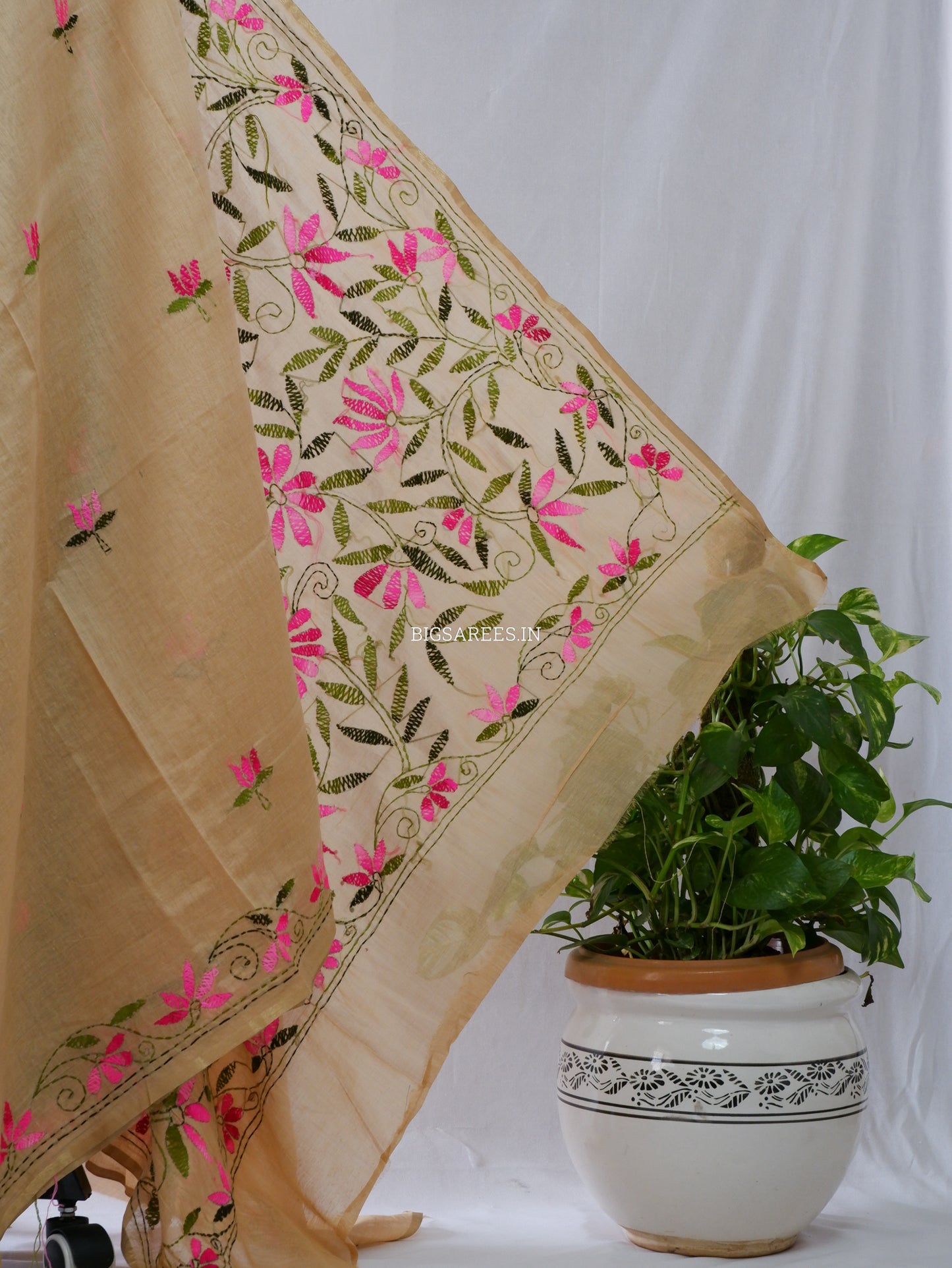 Kantha Stitch Semi Tussar with Blouse | Hand-Embroidered |
