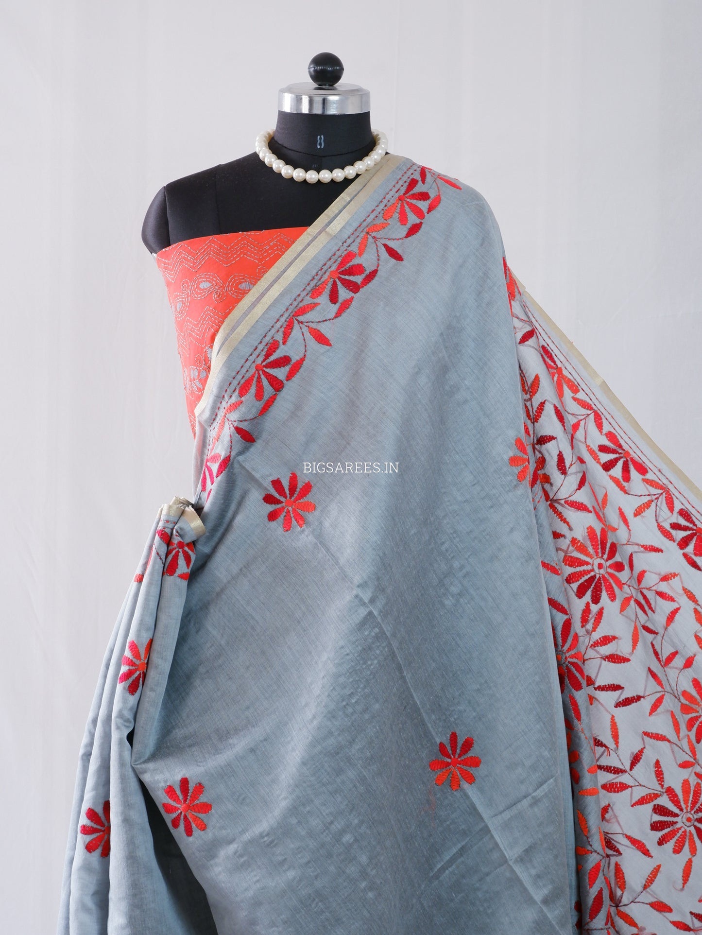 Kantha Stitch Semi Tussar with Blouse | Hand-Embroidered | Grey