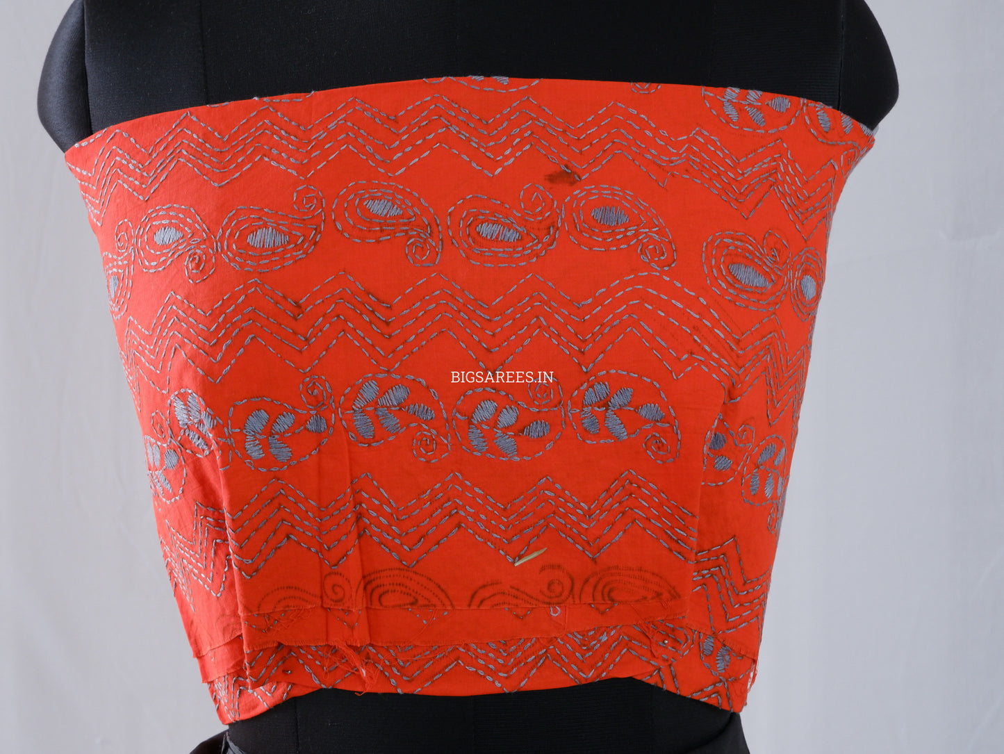Kantha Stitch Semi Tussar with Blouse | Hand-Embroidered | Grey