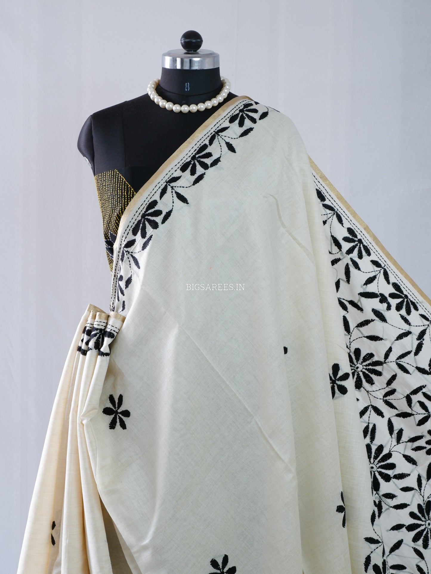Kantha Stitch Semi Tussar with Blouse | Hand-Embroidered | Off White