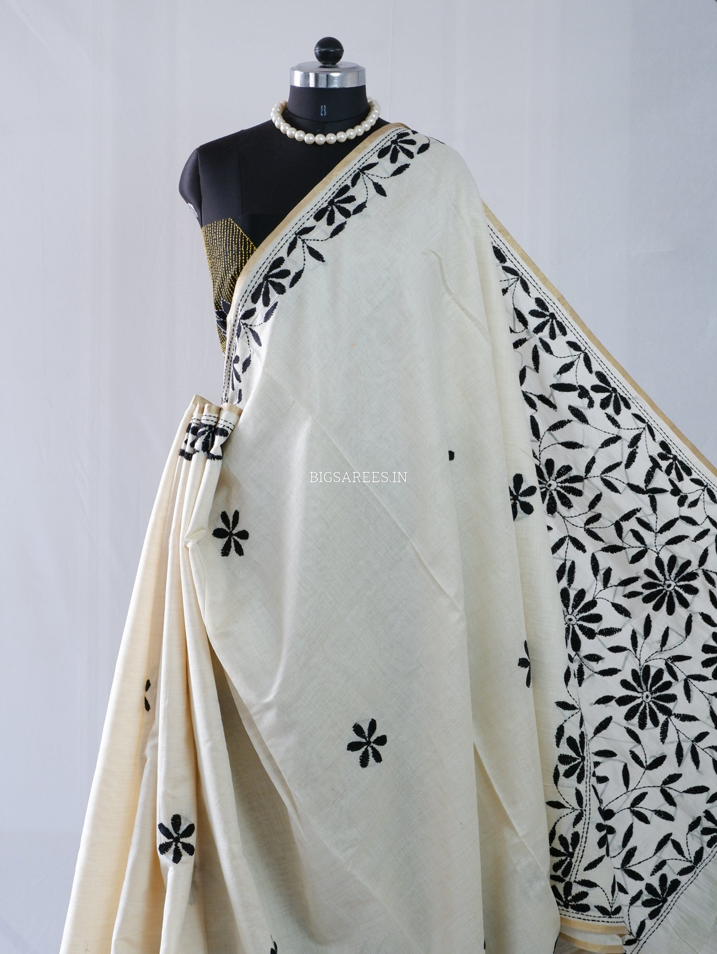Kantha Stitch Semi Tussar with Blouse | Hand-Embroidered | Off White