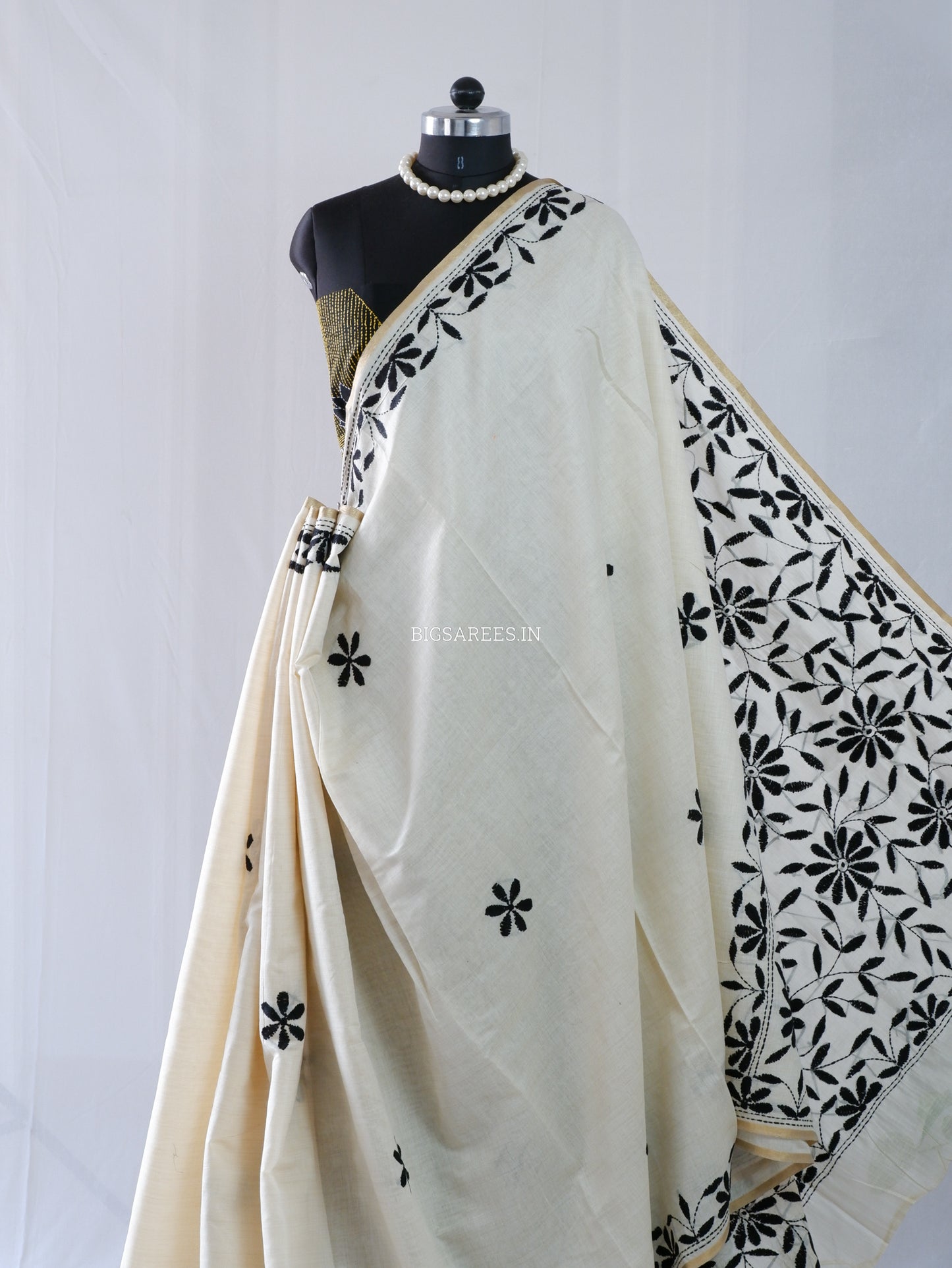 Kantha Stitch Semi Tussar with Blouse | Hand-Embroidered | Off White