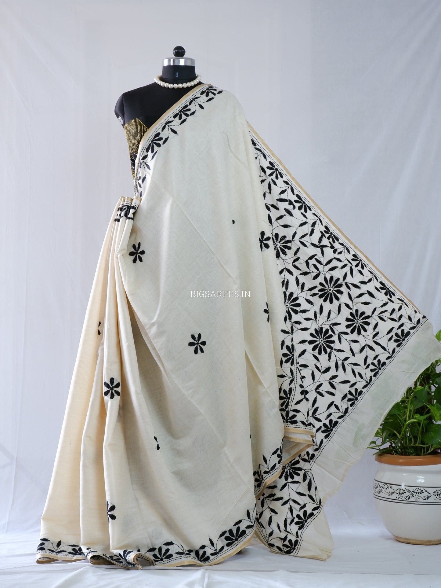 Kantha Stitch Semi Tussar with Blouse | Hand-Embroidered | Off White