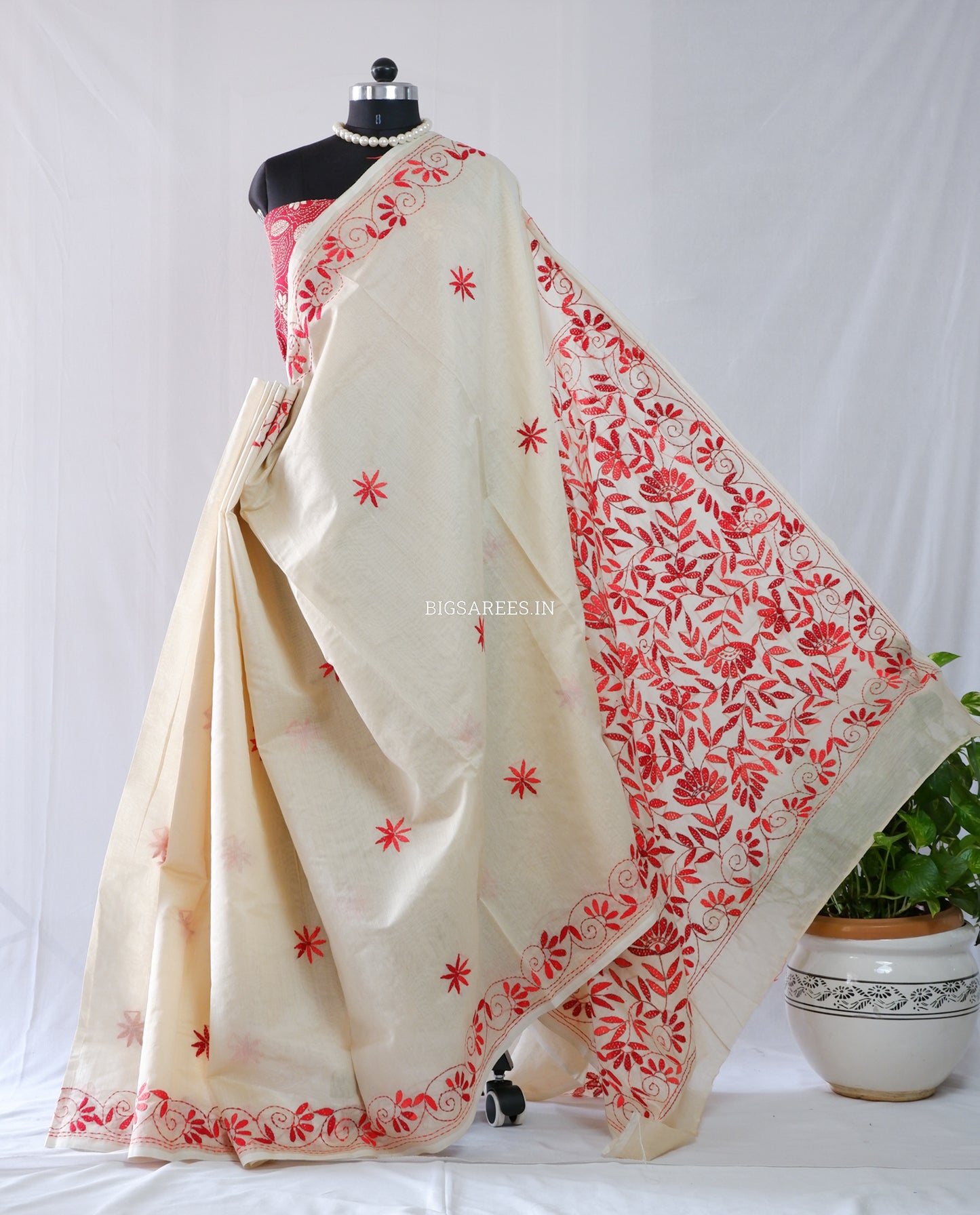 Kantha Stitch Semi Tussar with Blouse | Hand-Embroidered | Off White