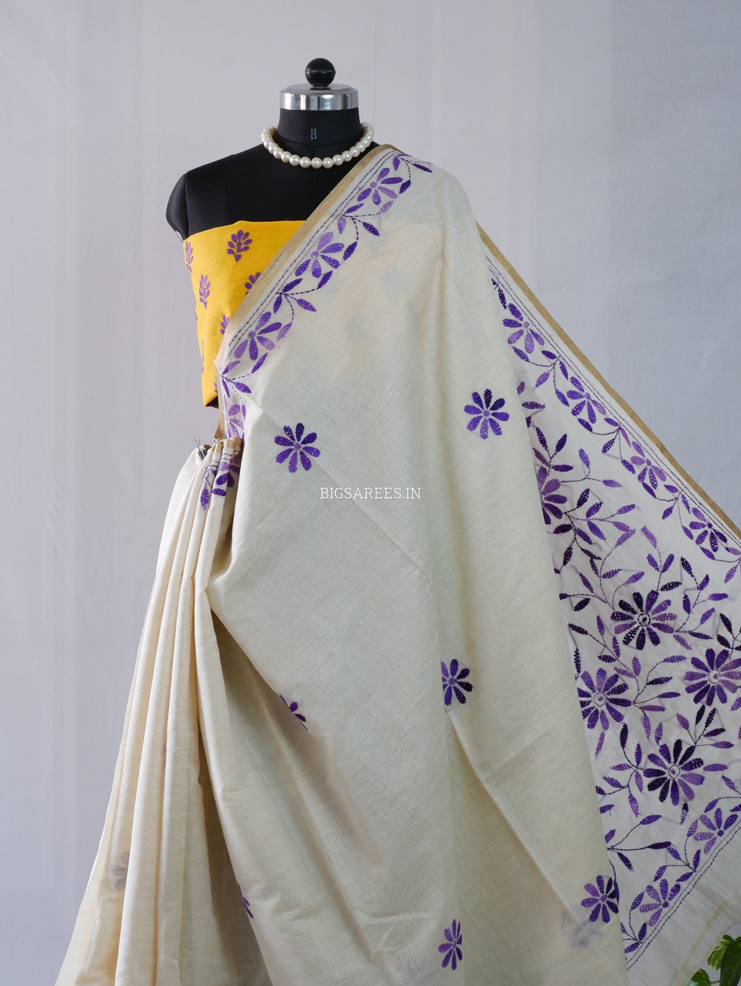 Kantha Stitch Semi Tussar with Blouse | Hand-Embroidered | Off White