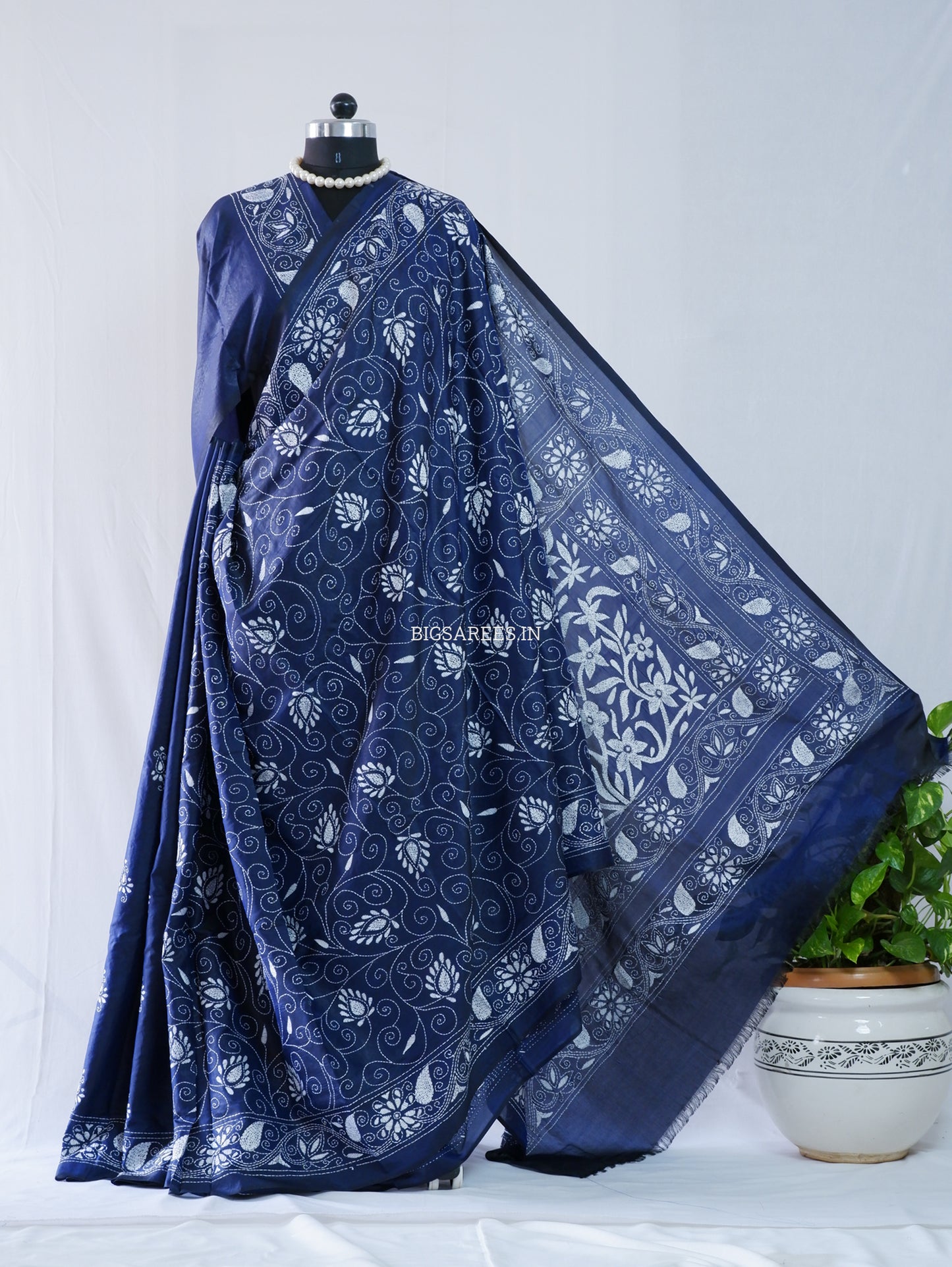 Kantha Stitch Hand Embroidered Saree | Blended Bangalore Silk / Art Silk | Navy Blue