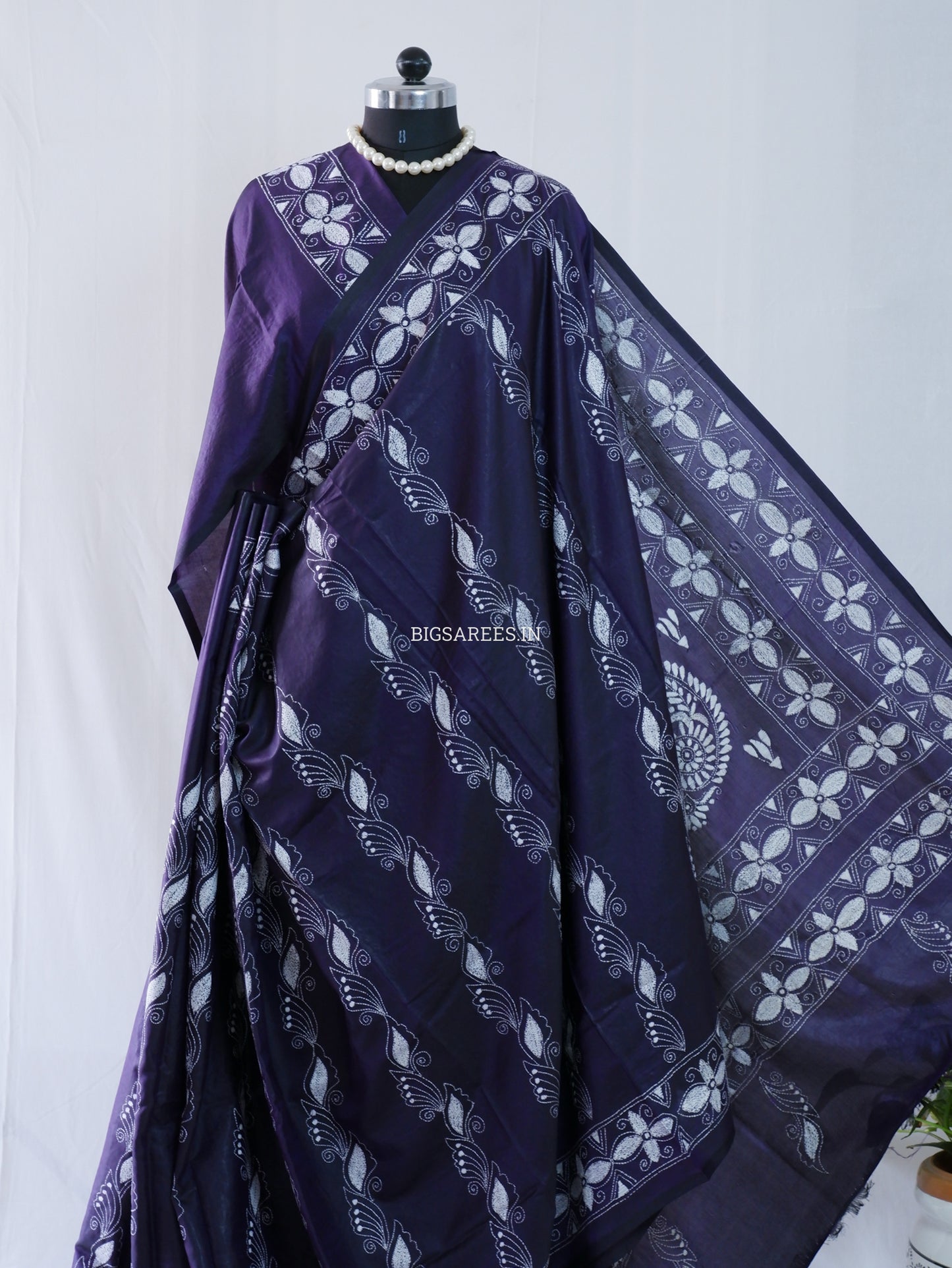 Kantha Stitch Hand Embroidered Saree | Blended Bangalore Silk / Art Silk | Purple