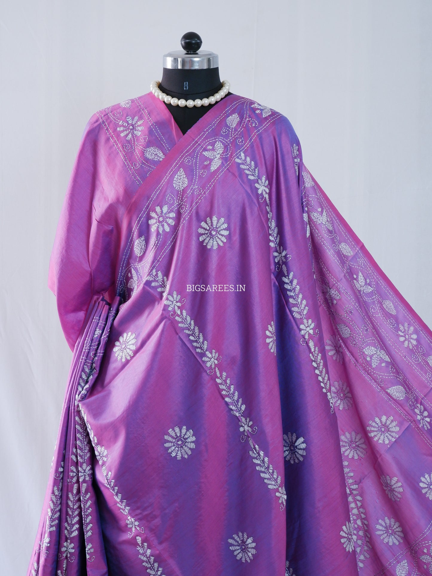 Kantha Stitch Hand Embroidered Saree | Blended Bangalore Silk / Art Silk | Violet-Blue (Dual Tone)