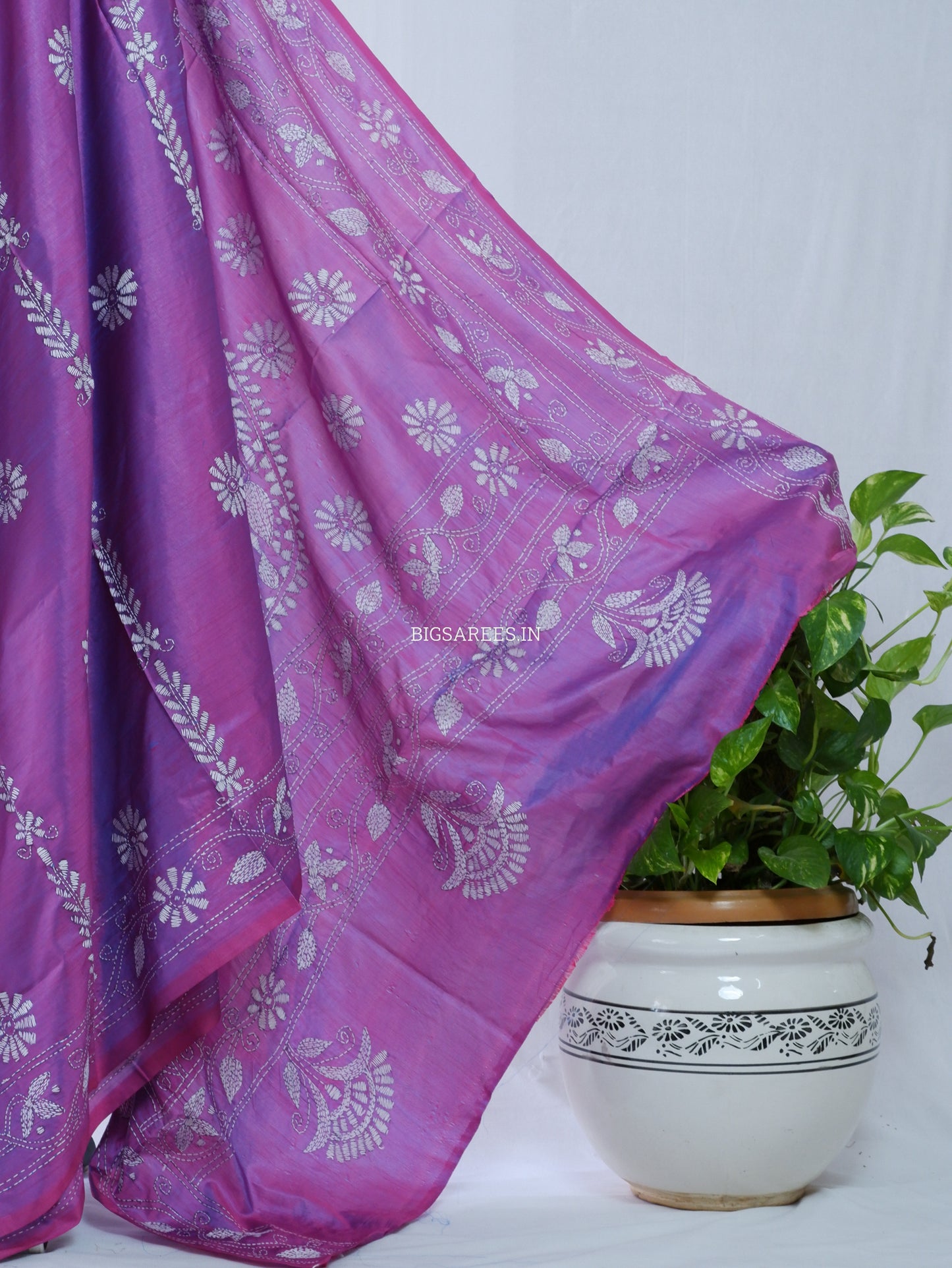 Kantha Stitch Hand Embroidered Saree | Blended Bangalore Silk / Art Silk | Violet-Blue (Dual Tone)