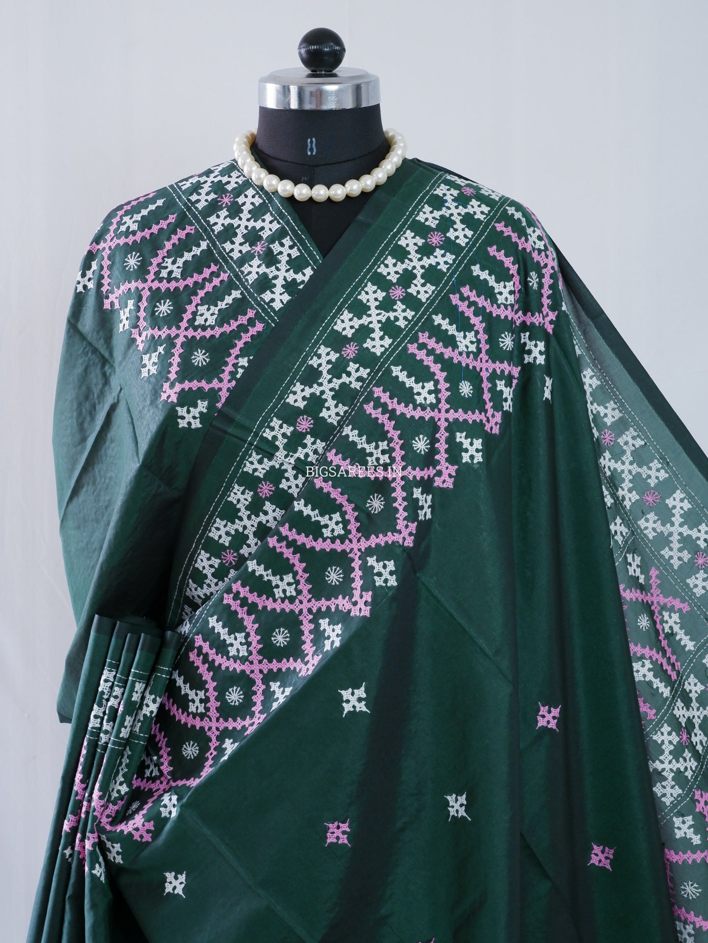 Kutchi/Gujarati Hand Embroidered Saree  | Blended Bangalore Silk / Art Silk | Forest Green