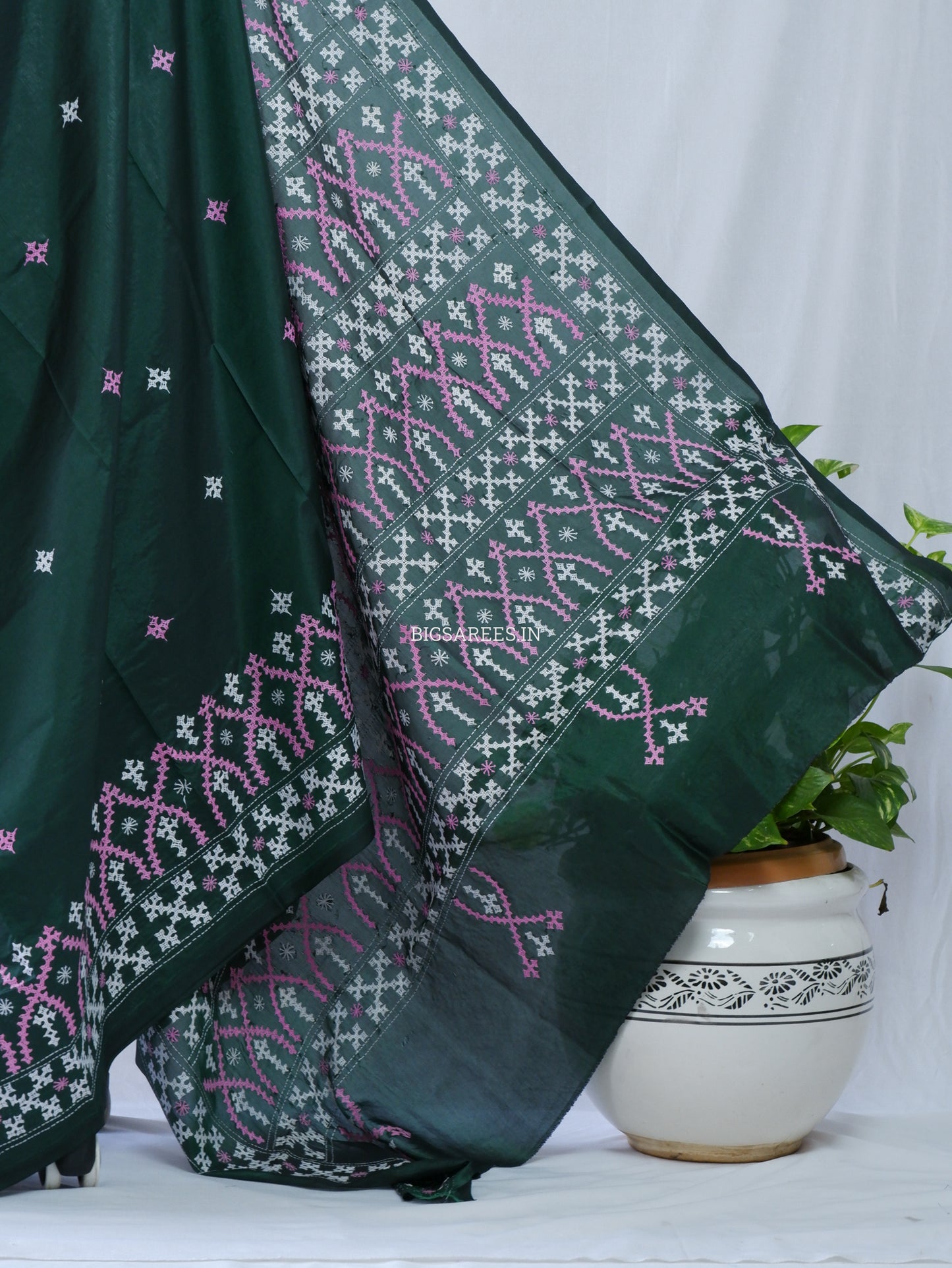 Kutchi/Gujarati Hand Embroidered Saree  | Blended Bangalore Silk / Art Silk | Forest Green