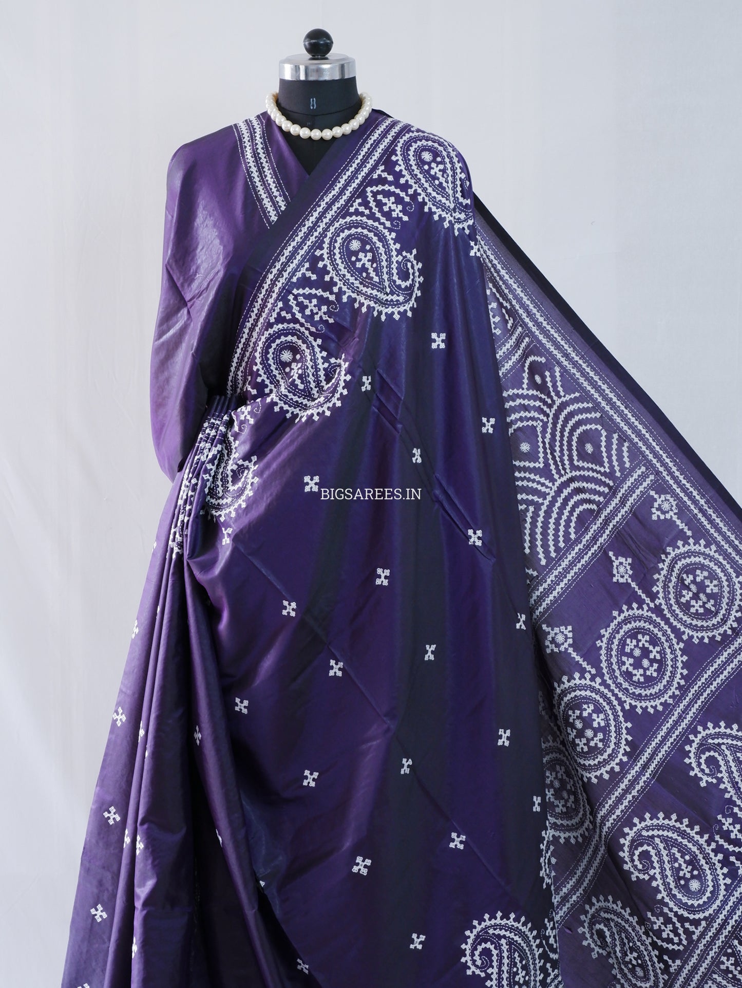 Kutchi/Gujarati Stitch Hand Embroidered Saree | Art Silk | Purple