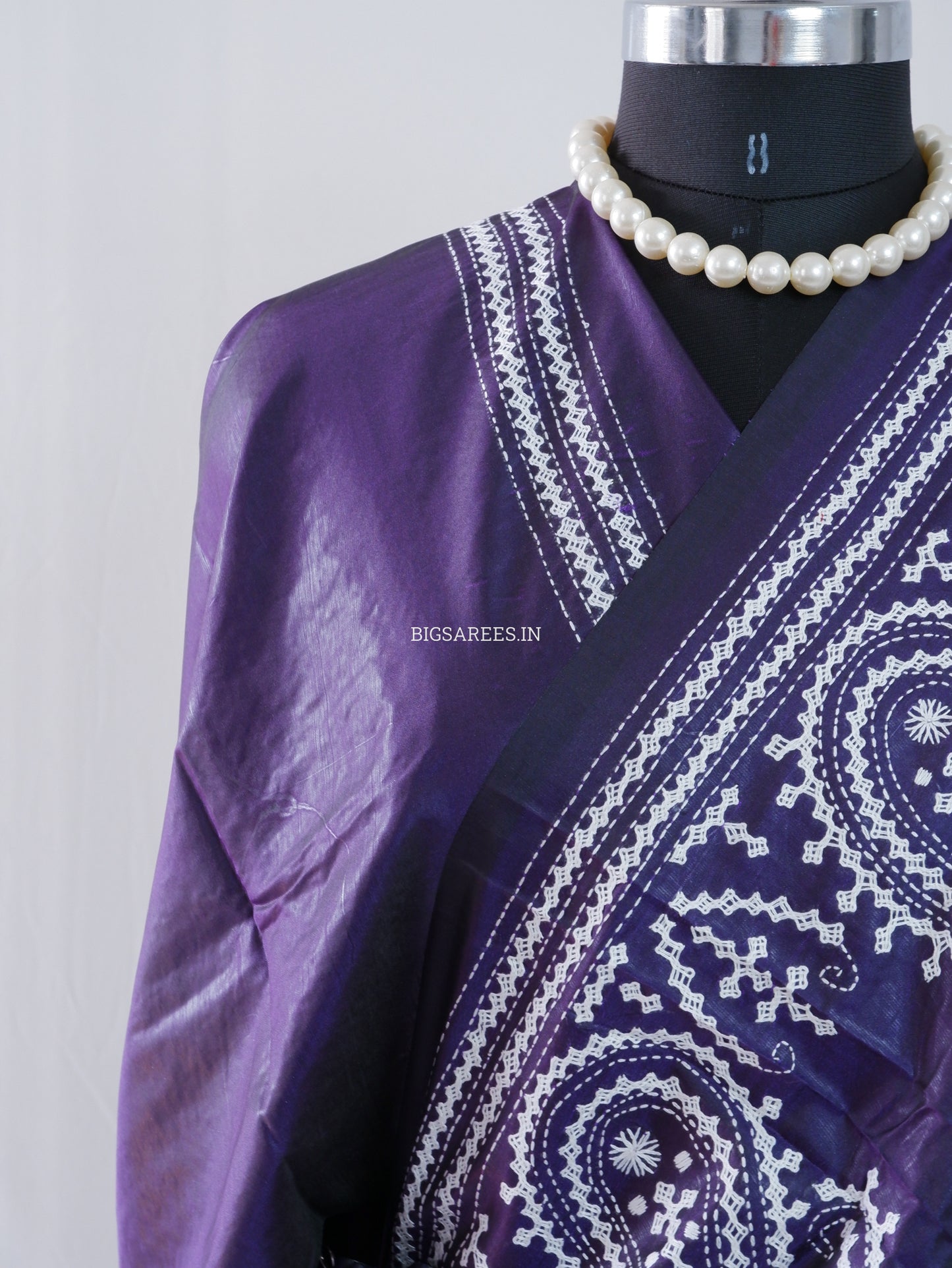 Kutchi/Gujarati Stitch Hand Embroidered Saree | Art Silk | Purple