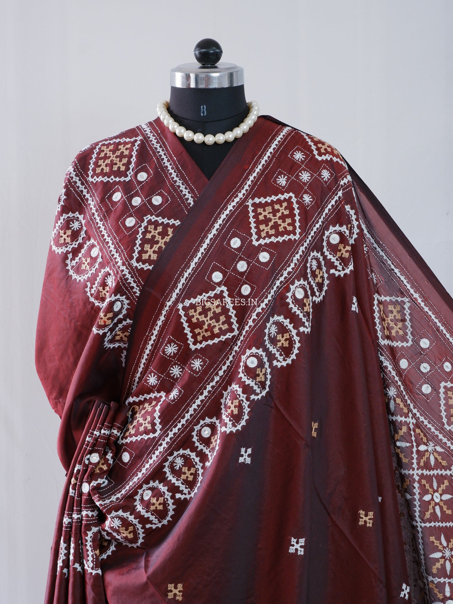 Kutchi/Gujarati Stitch Hand Embroidered Saree | Art Silk | Foil Mirror | Maroon