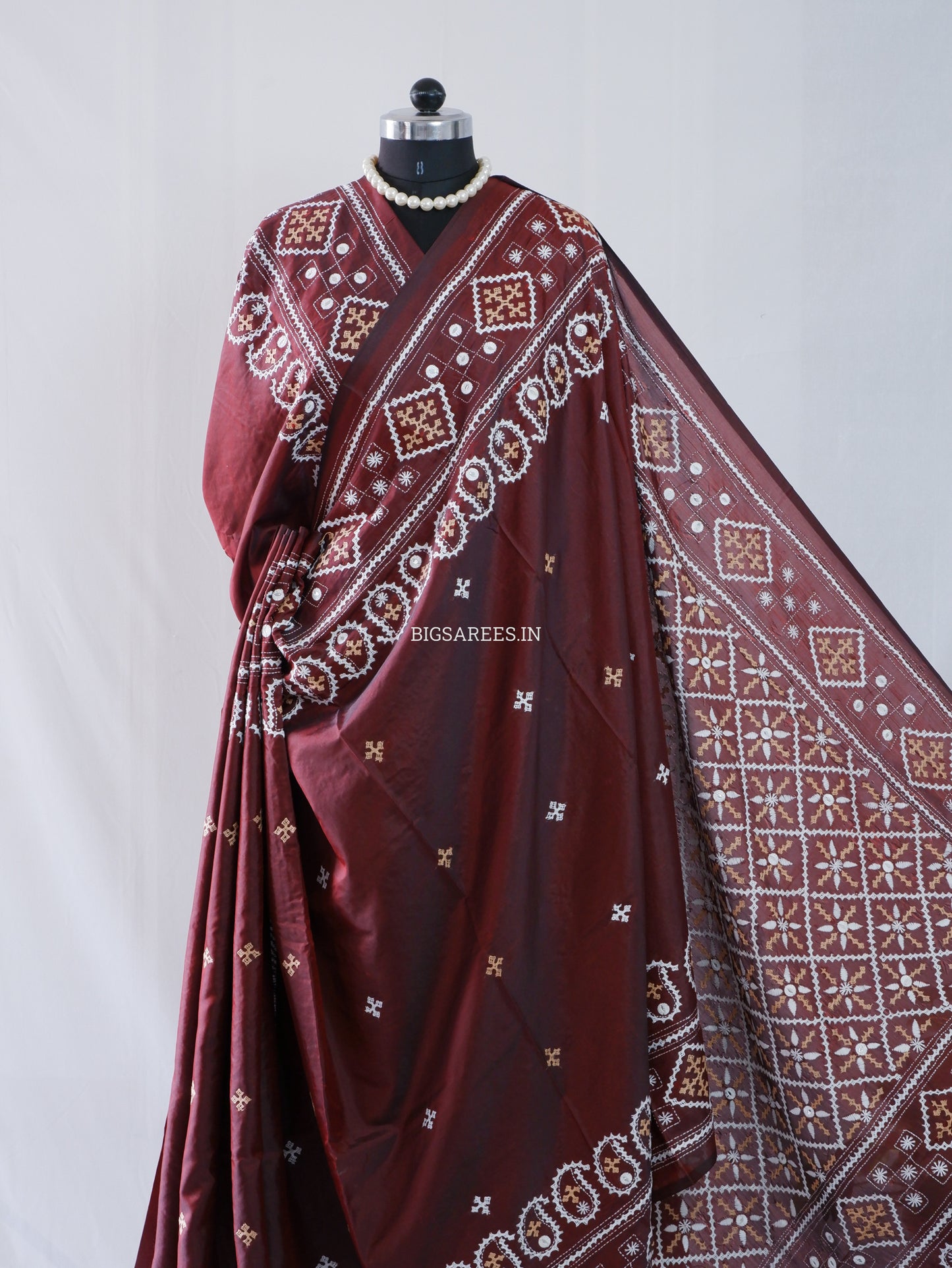 Kutchi/Gujarati Stitch Hand Embroidered Saree | Art Silk | Foil Mirror | Maroon