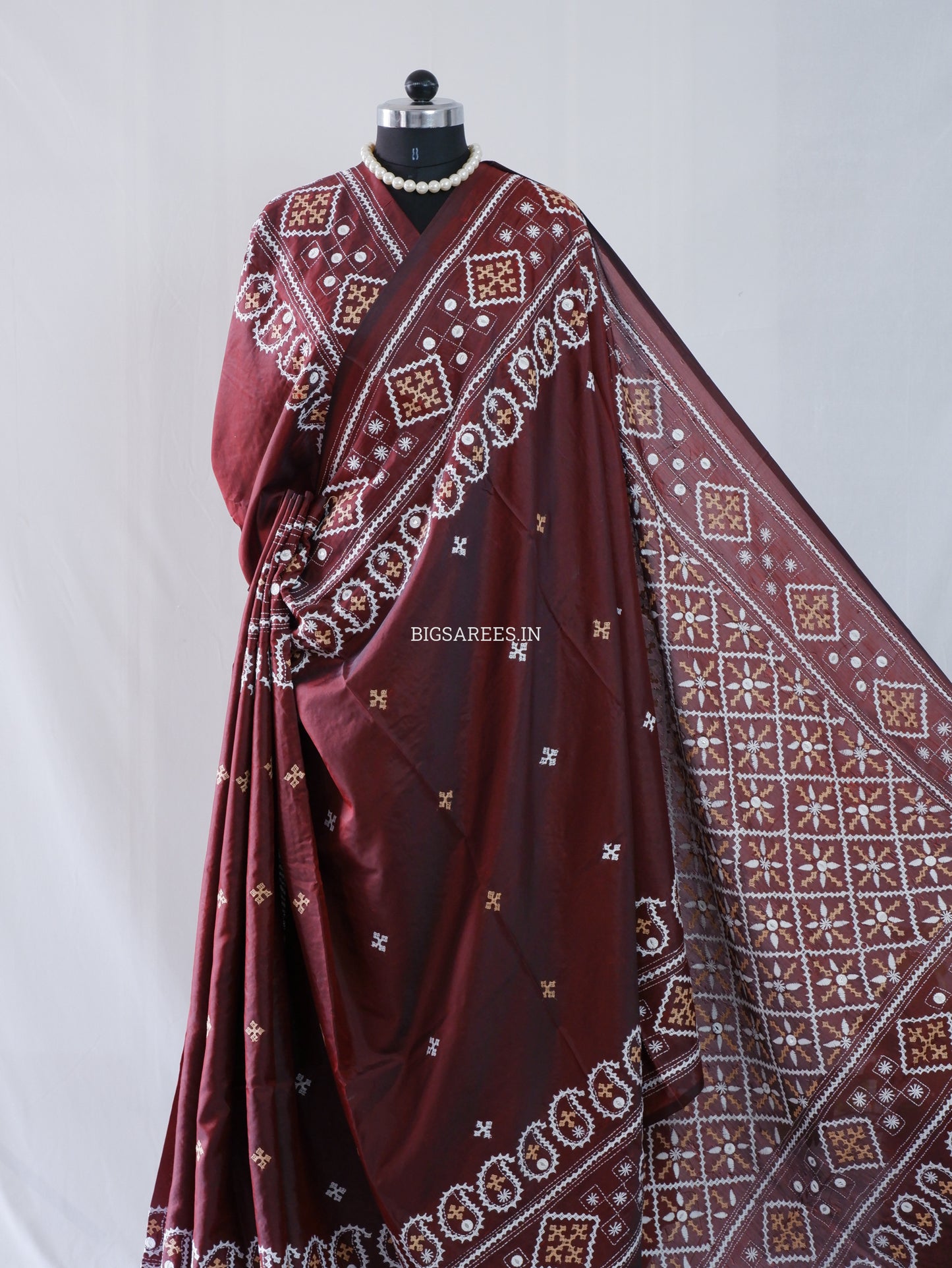 Kutchi/Gujarati Stitch Hand Embroidered Saree | Art Silk | Foil Mirror | Maroon