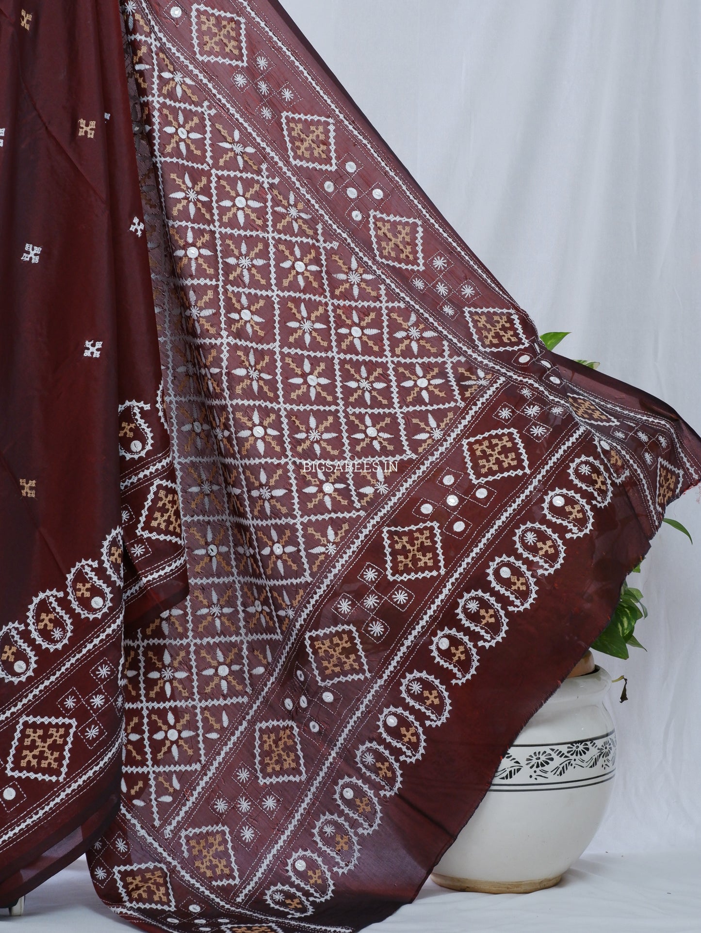 Kutchi/Gujarati Stitch Hand Embroidered Saree | Art Silk | Foil Mirror | Maroon