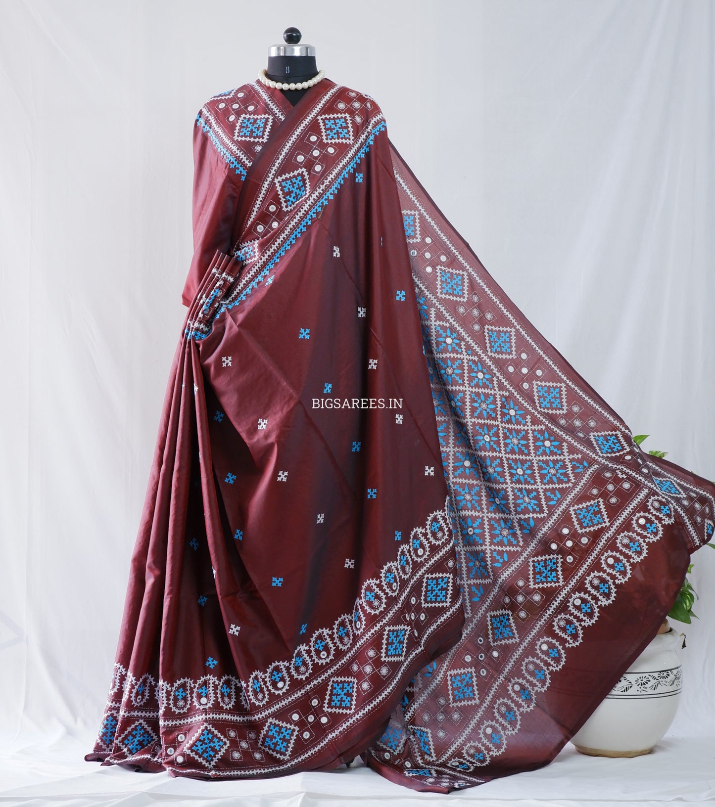 Kutchi/Gujarati Stitch Hand Embroidered Saree | Art Silk | Foil Mirror | Maroon