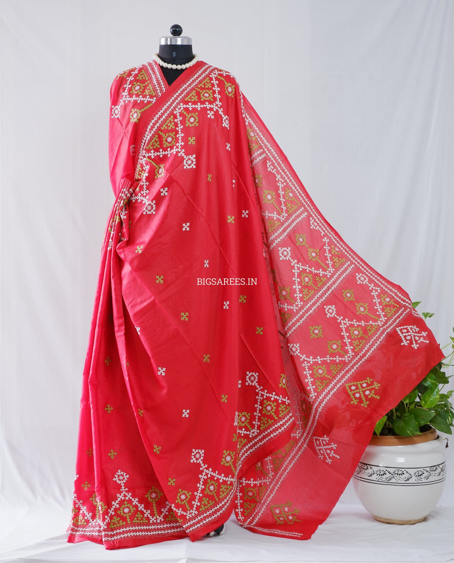 Kutchi/Gujarati Hand Embroidered Saree  | Blended Bangalore Silk / Art Silk | Red