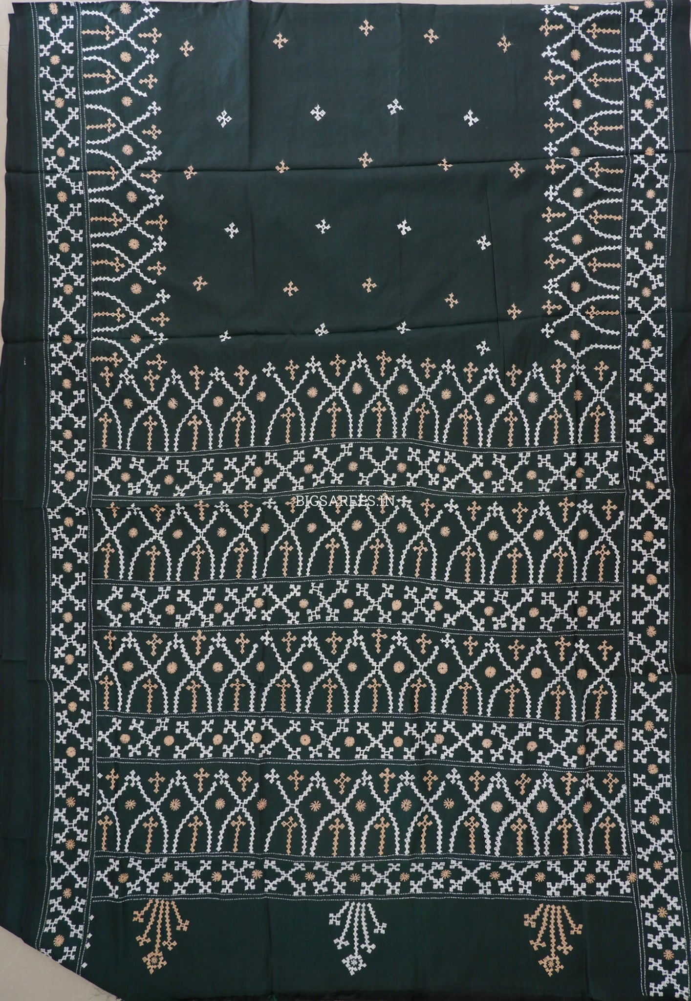 Kutchi/Gujarati Hand Embroidered Saree  | Blended Bangalore Silk / Art Silk | Forest Green