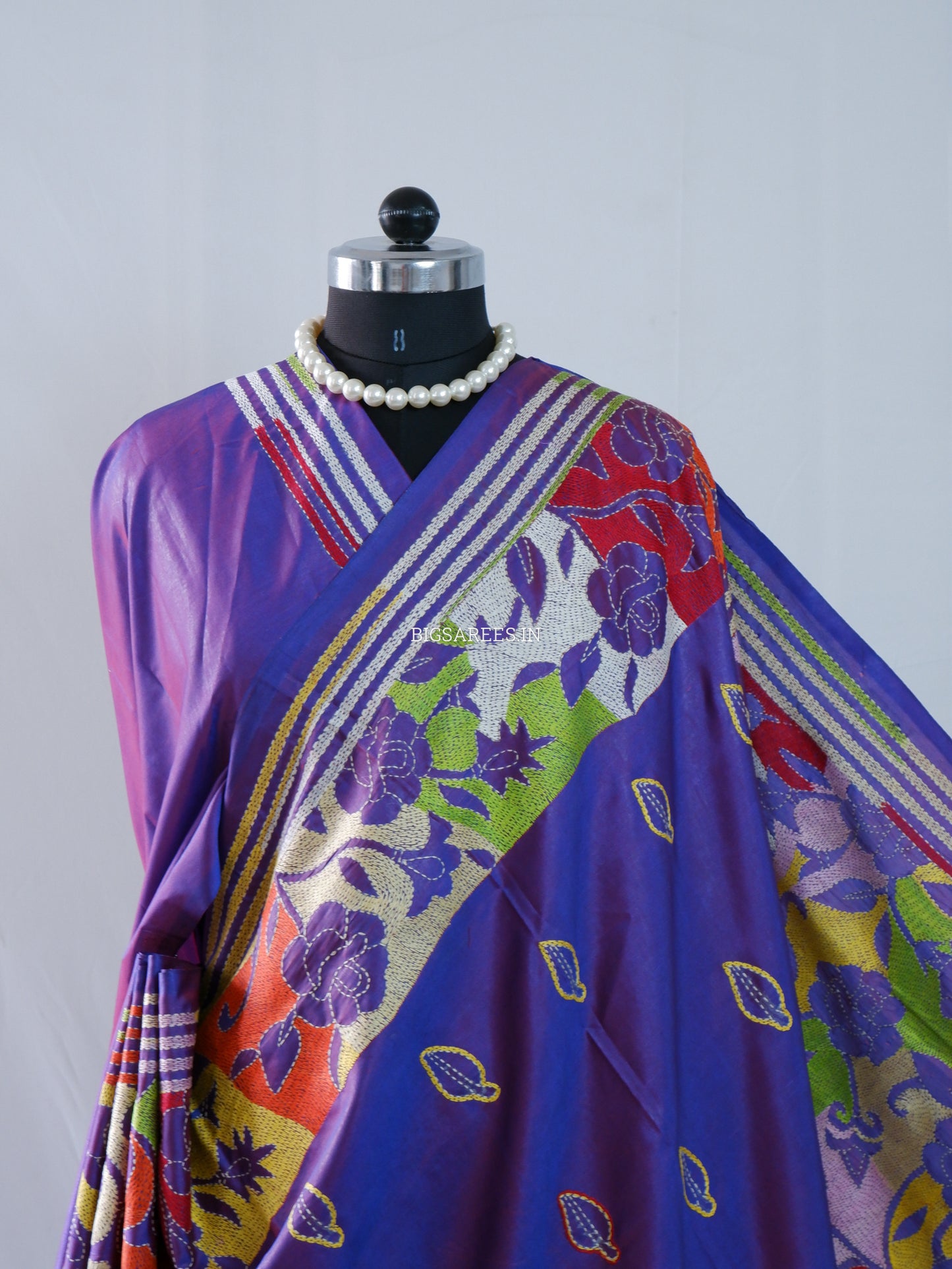 Reverse Kantha Hand Embroidered Sarees | Blended Banglore Silk/Art Silk | Purple(Dual Tone)
