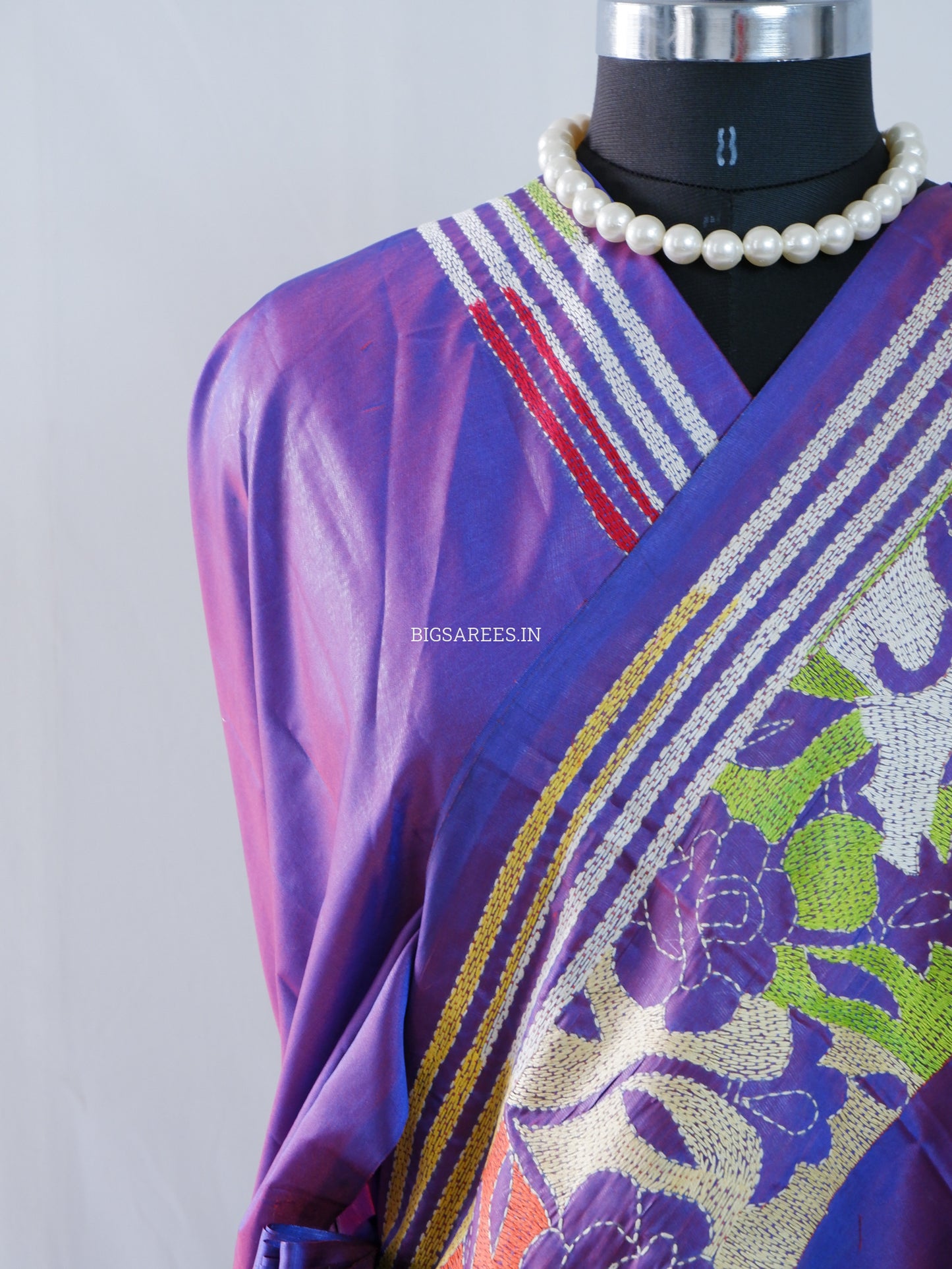 Reverse Kantha Hand Embroidered Sarees | Blended Banglore Silk/Art Silk | Purple(Dual Tone)