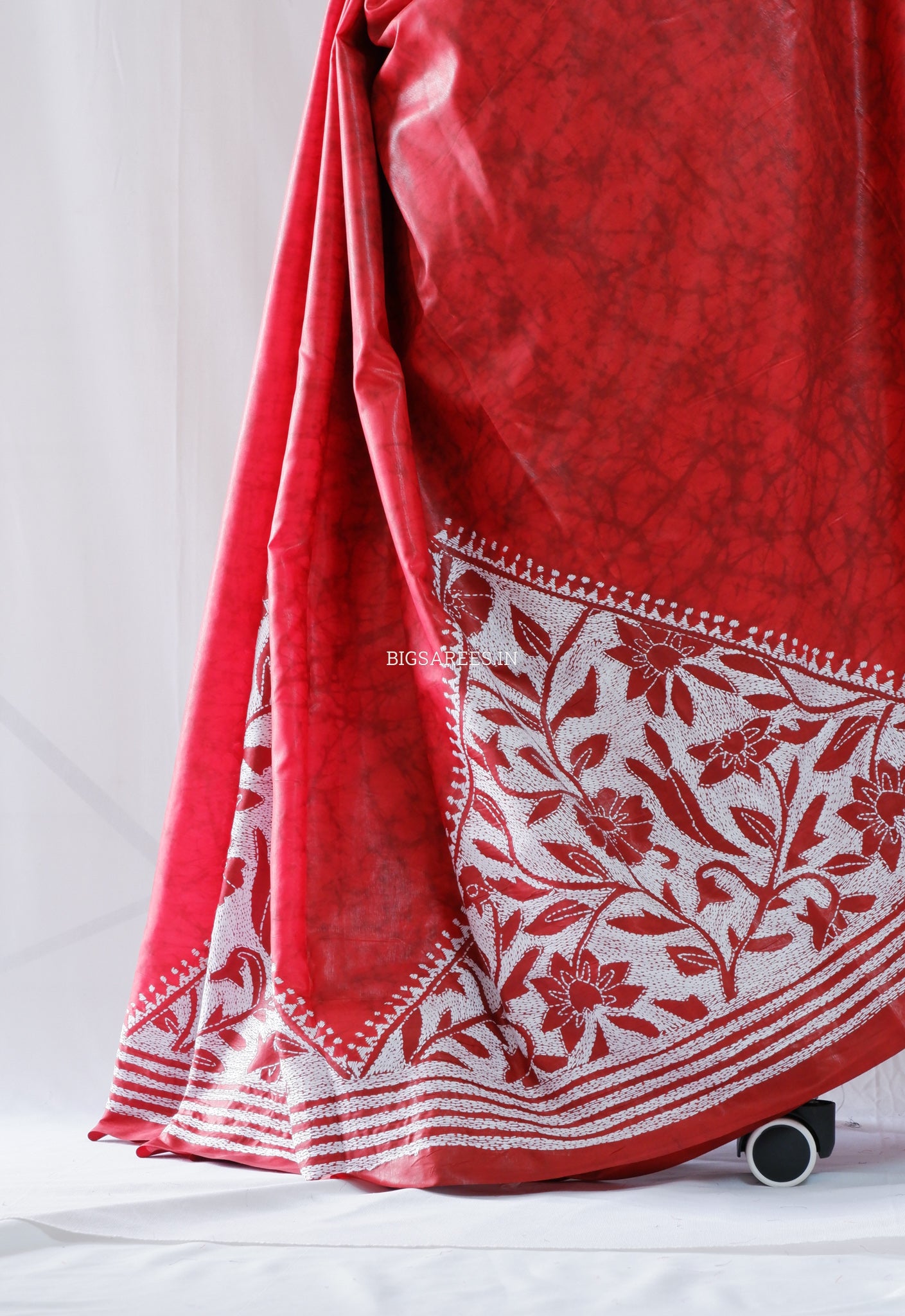 Reverse Kantha Hand Embroidered Sarees | Blended Banglore Silk/Art Silk | Red