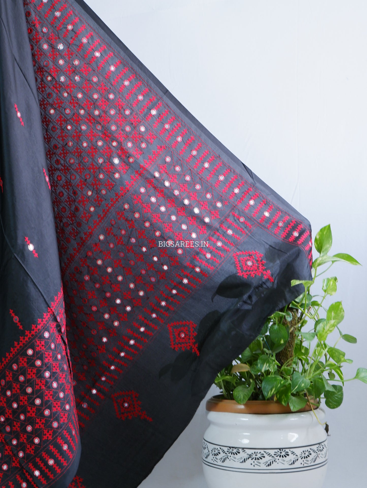 Kutchi/Gujarati Hand Embroidered Saree  | Blended Bangalore Silk / Art Silk | Black