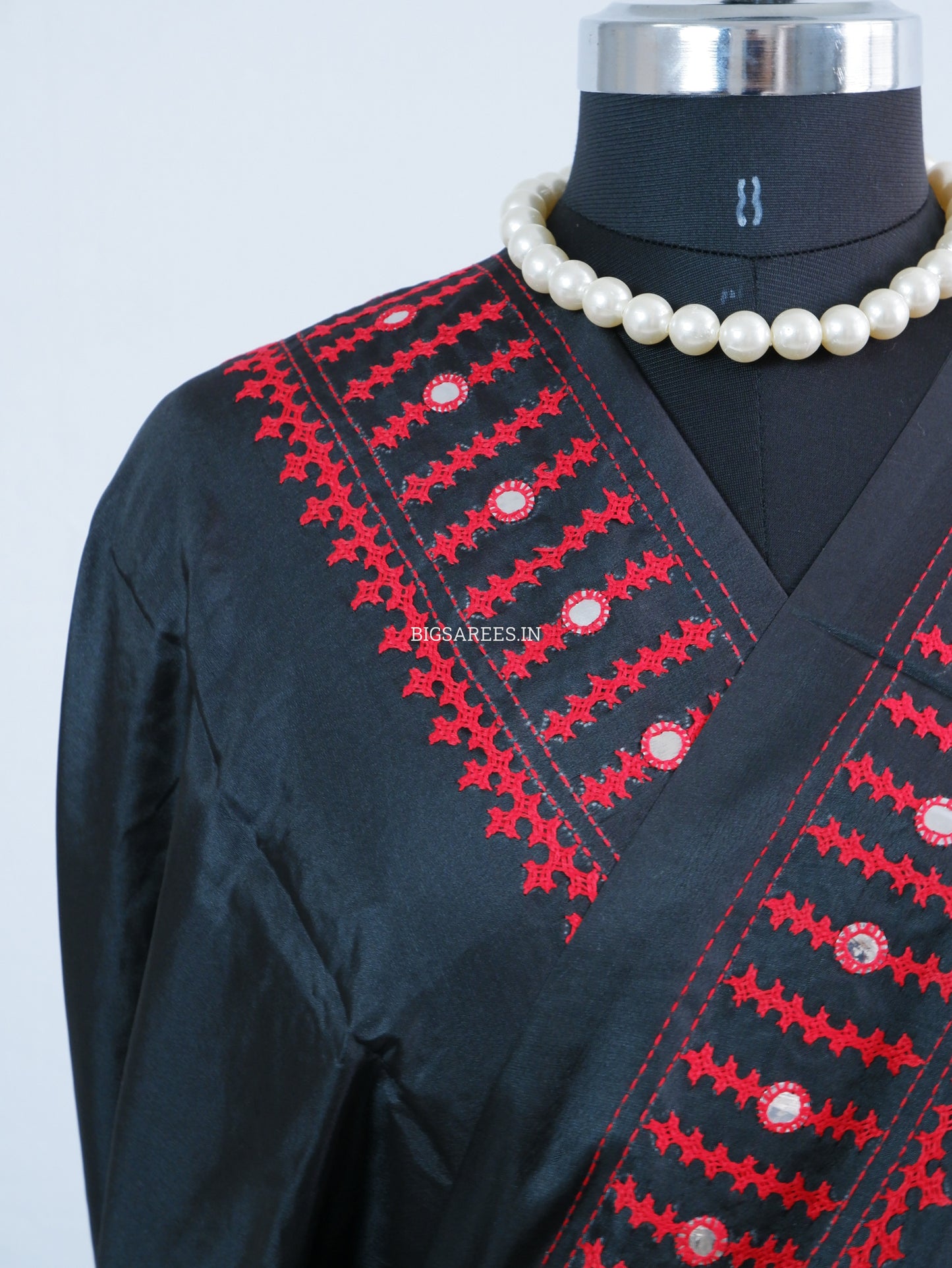 Kutchi/Gujarati Hand Embroidered Saree  | Blended Bangalore Silk / Art Silk | Black