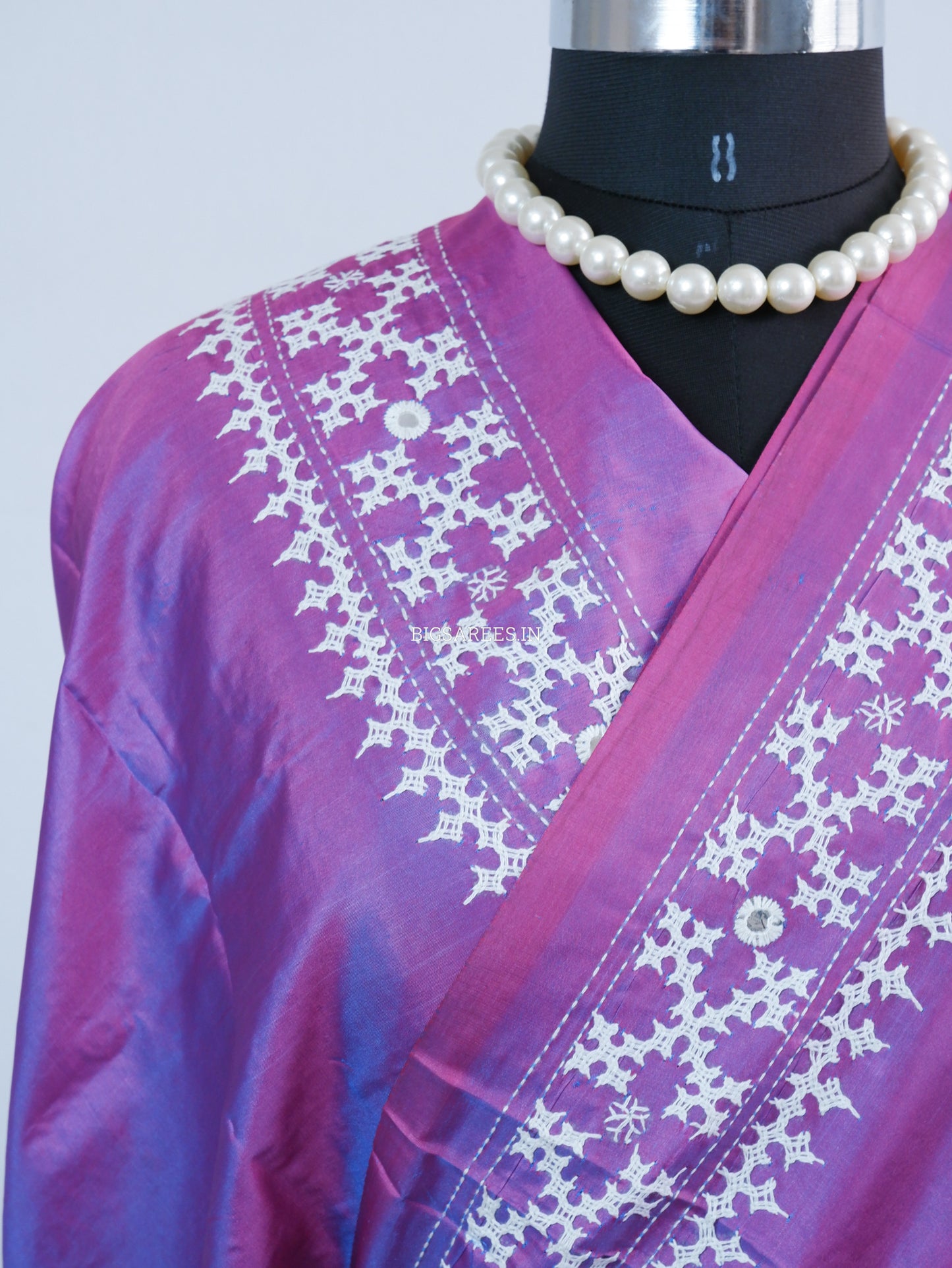 Kutchi/Gujarati Stitch Hand Embroidered Saree | Art Silk | Foil Mirror | Purple