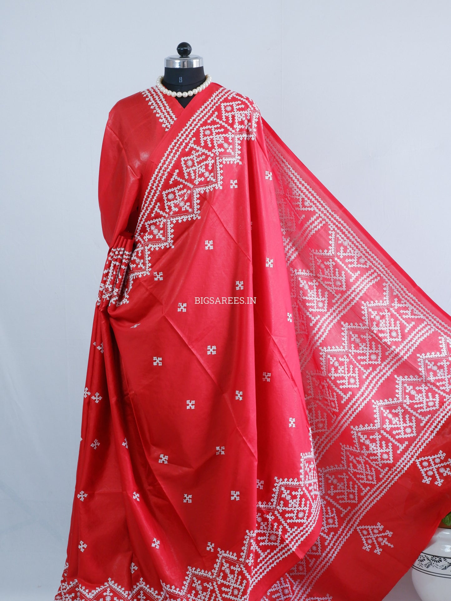 Kutchi/Gujarati Hand Embroidered Saree  | Blended Bangalore Silk / Art Silk | Red