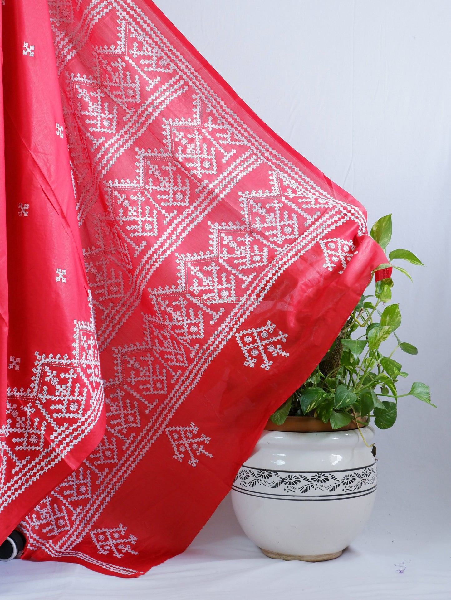Kutchi/Gujarati Hand Embroidered Saree  | Blended Bangalore Silk / Art Silk | Red