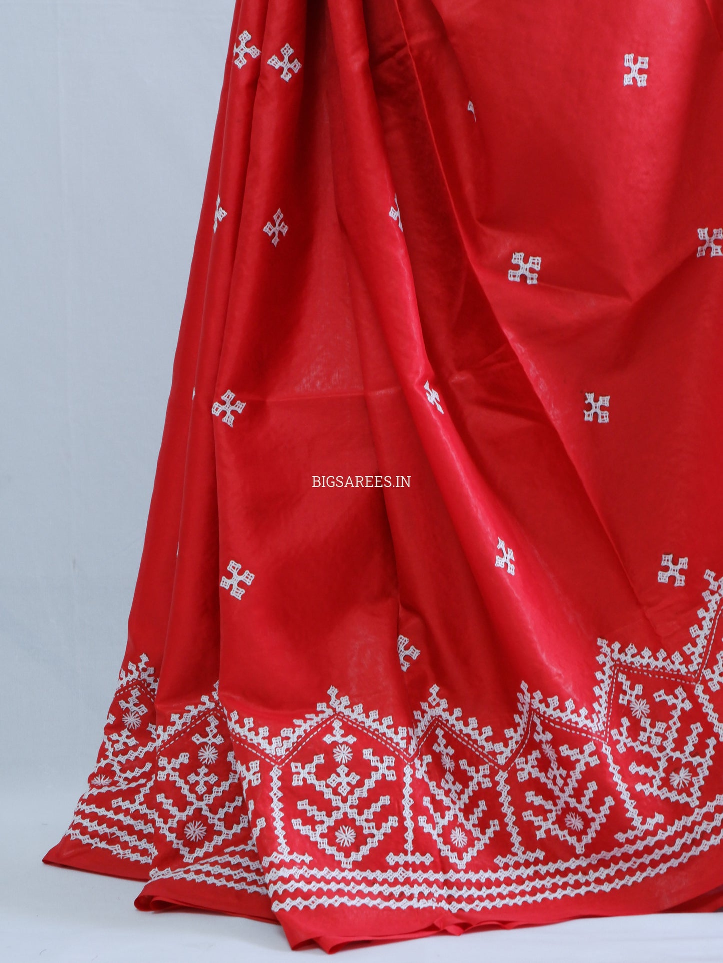 Kutchi/Gujarati Hand Embroidered Saree  | Blended Bangalore Silk / Art Silk | Red