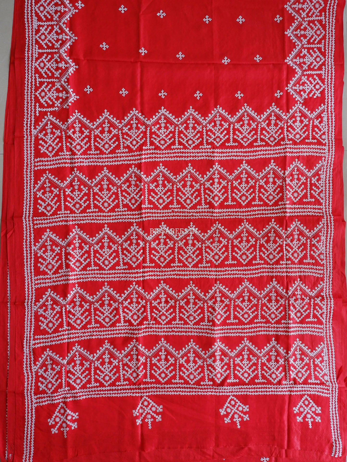 Kutchi/Gujarati Hand Embroidered Saree  | Blended Bangalore Silk / Art Silk | Red