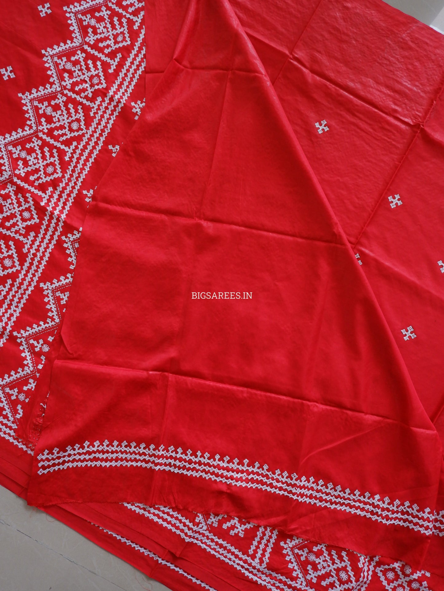 Kutchi/Gujarati Hand Embroidered Saree  | Blended Bangalore Silk / Art Silk | Red