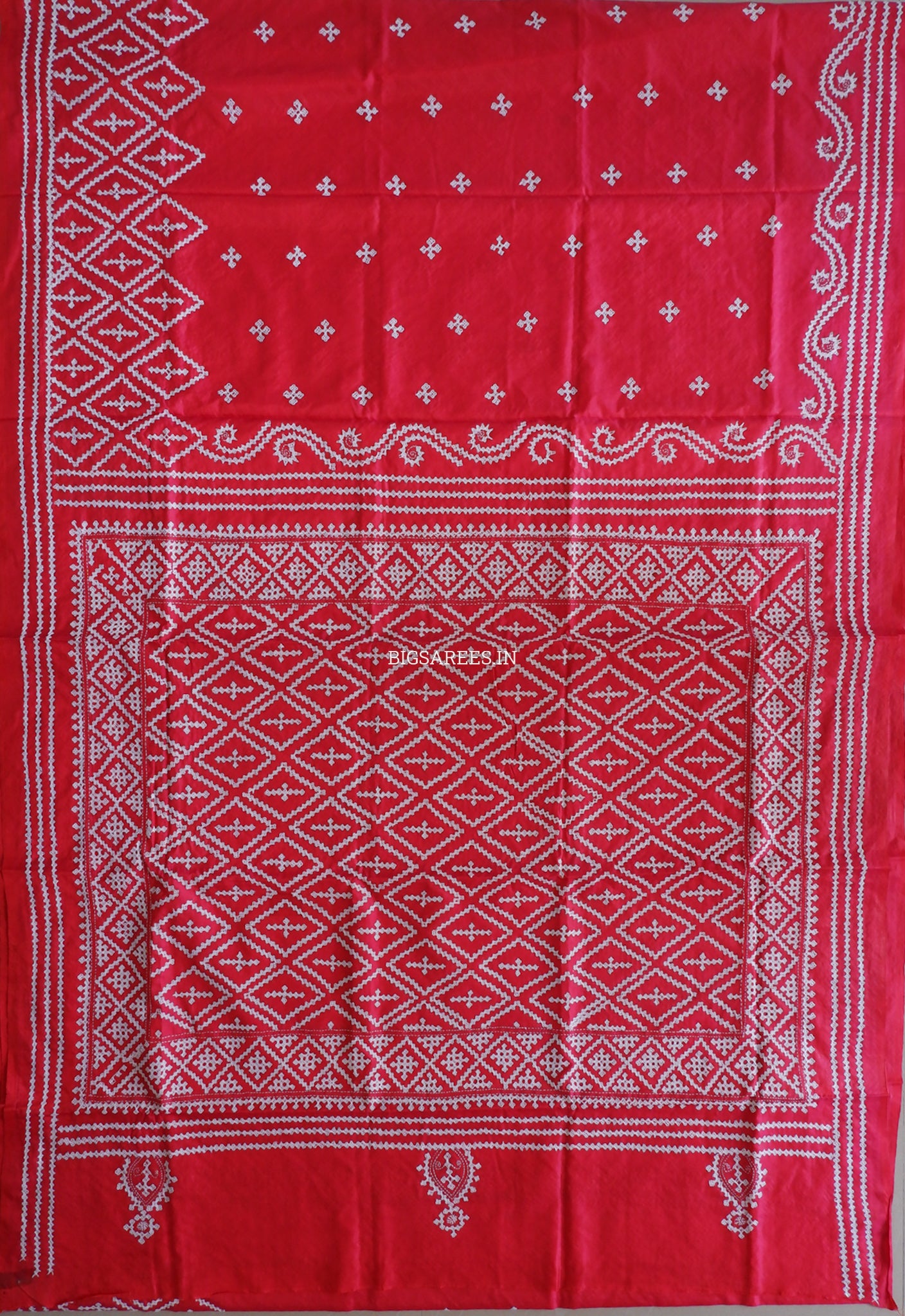 Kutchi Hand Embroidered Saree | Blended Bangalore Silk / Art Silk | Dual Tone (Red/Pink)