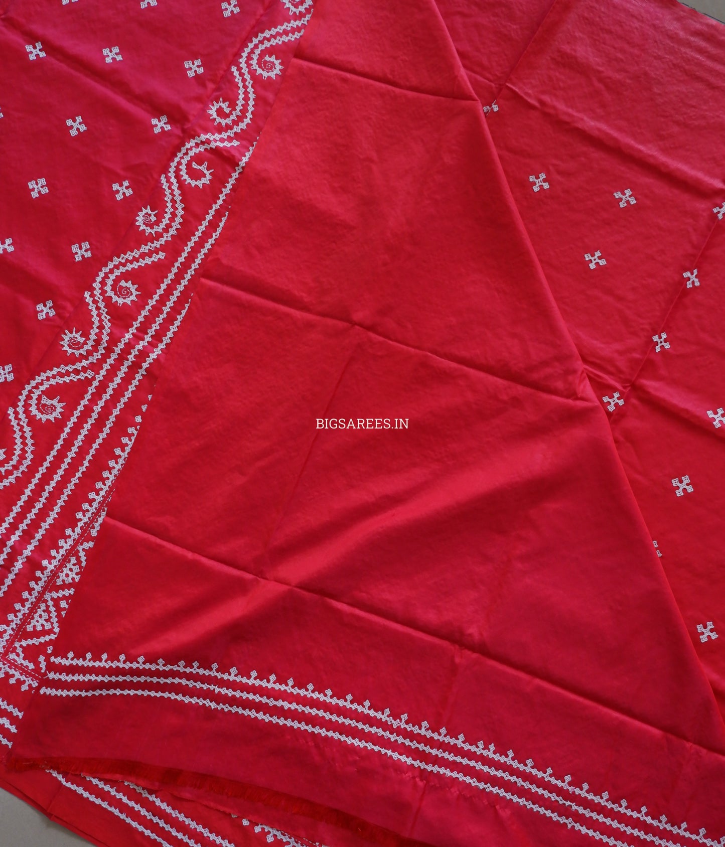 Kutchi Hand Embroidered Saree | Blended Bangalore Silk / Art Silk | Dual Tone (Red/Pink)