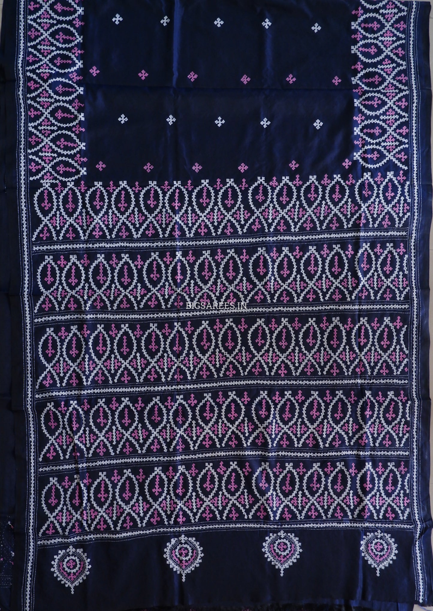 Kutchi/Gujarati Hand Embroidered Saree  | Blended Bangalore Silk / Art Silk | Navy Blue
