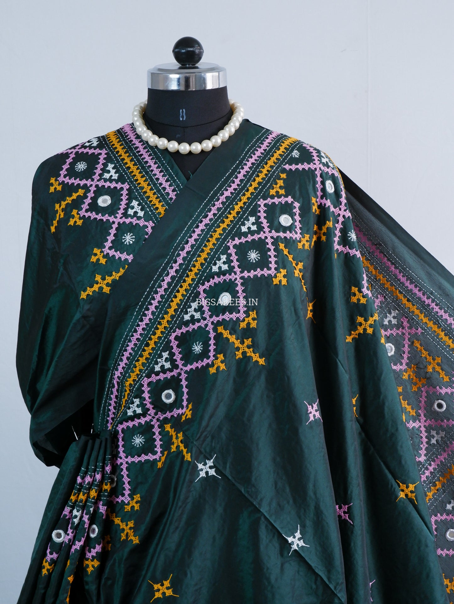 Kutchi Hand Embroidered Saree | Blended Bangalore Silk / Art Silk | Real Mirror Work | Forest Green