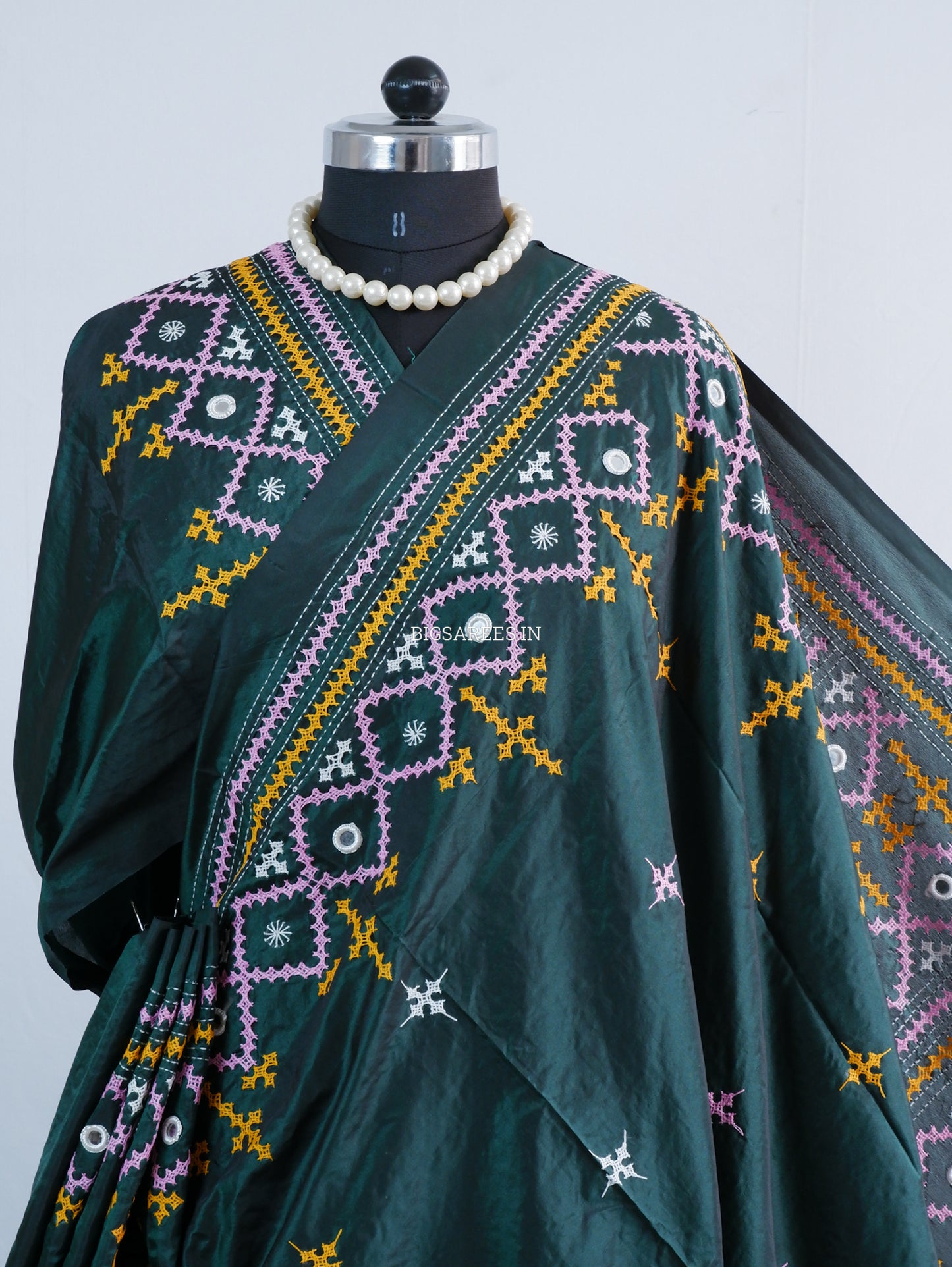 Kutchi Hand Embroidered Saree | Blended Bangalore Silk / Art Silk | Real Mirror Work | Forest Green