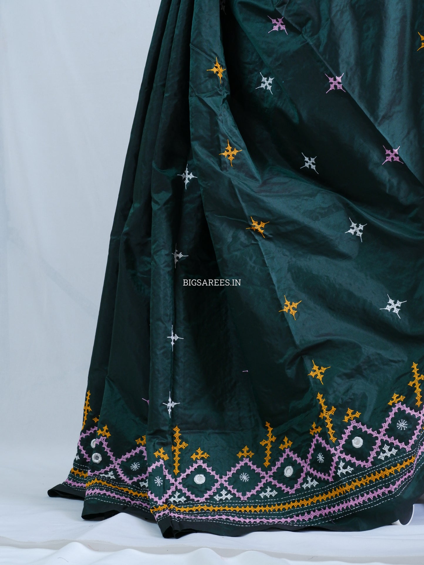 Kutchi Hand Embroidered Saree | Blended Bangalore Silk / Art Silk | Real Mirror Work | Forest Green