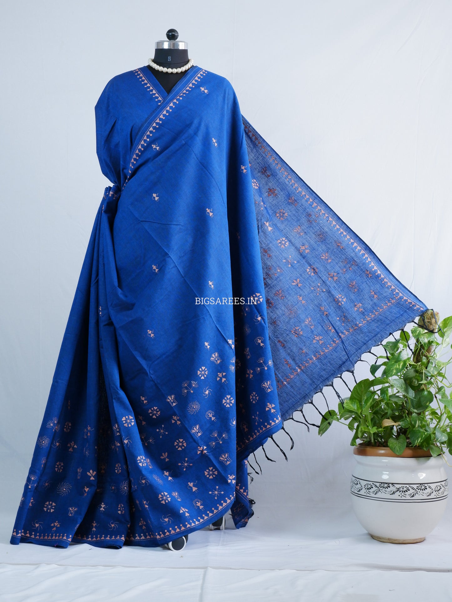 Kantha Stitch Hand-Embroidered Saree | Khadi Cotton | Azure Blue